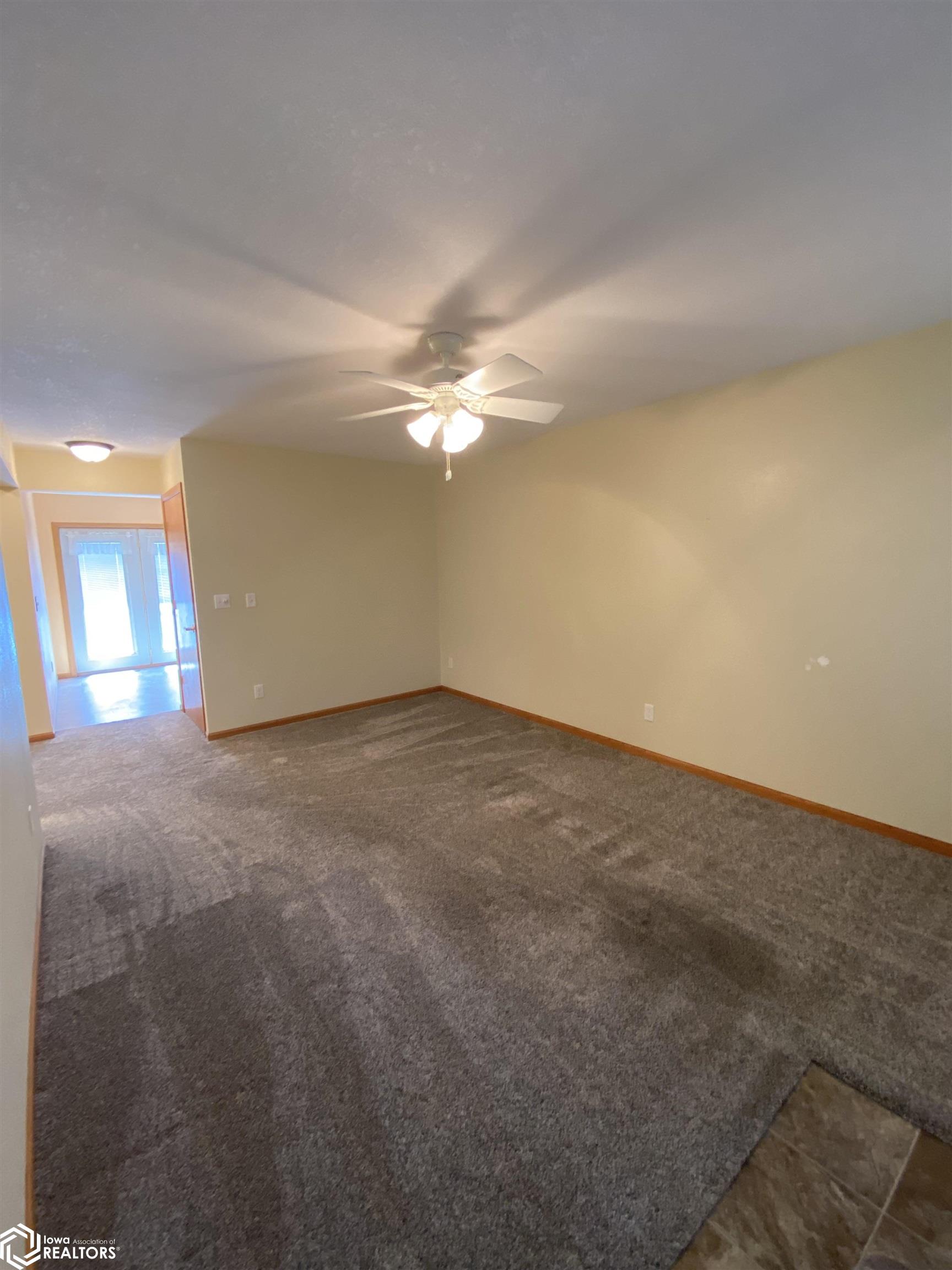 135 W Cardinal Street, Garner, Iowa image 2