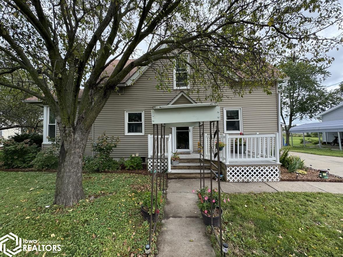 207 S East Street, Bloomfield, Iowa image 2