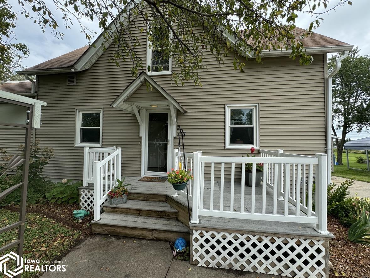 207 S East Street, Bloomfield, Iowa image 3