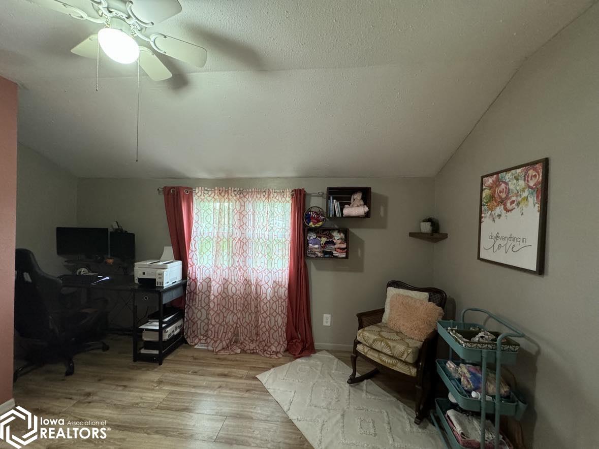 207 S East Street, Bloomfield, Iowa image 37