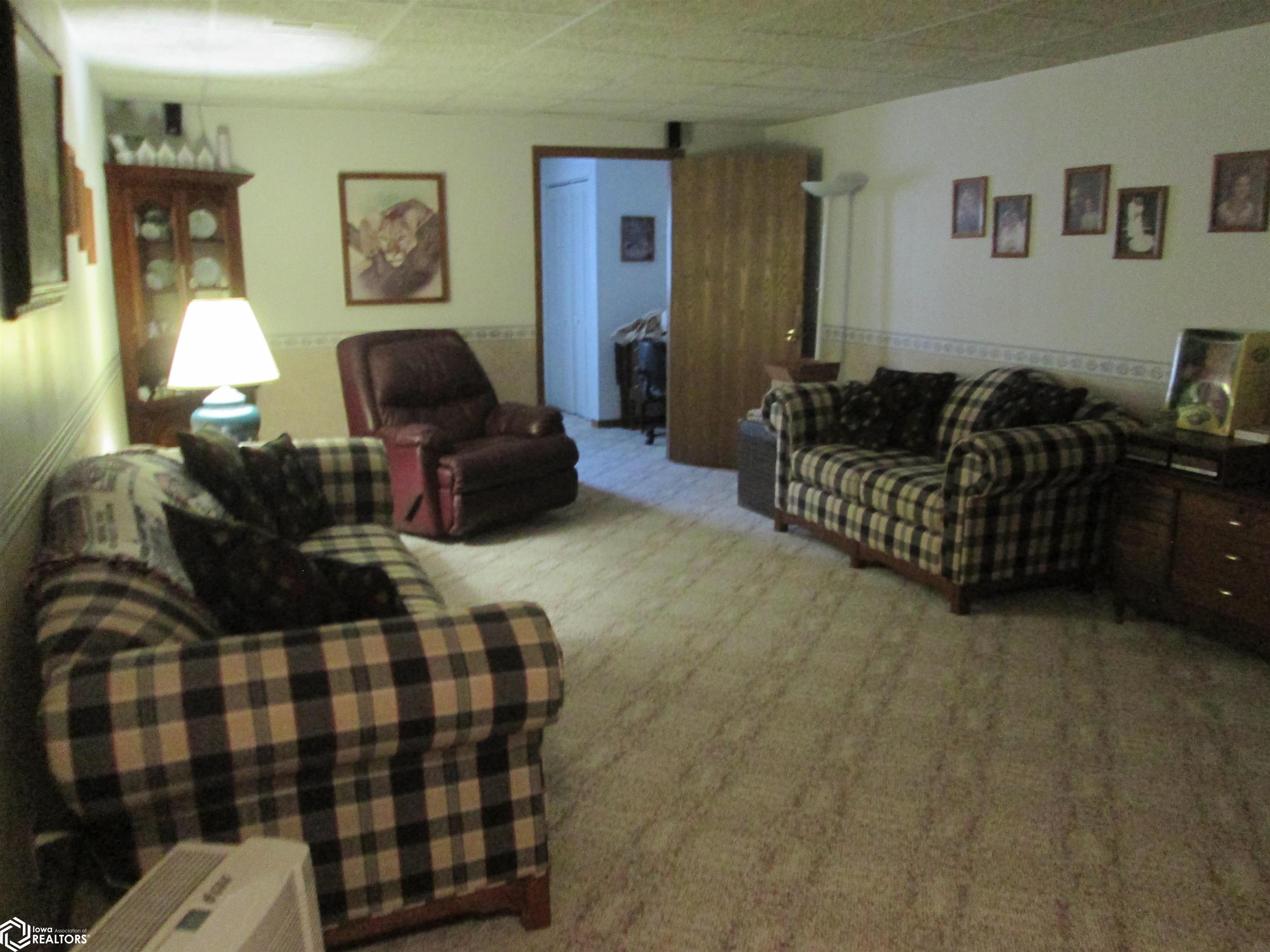 11042 146th Avenue, West Burlington, Iowa image 16