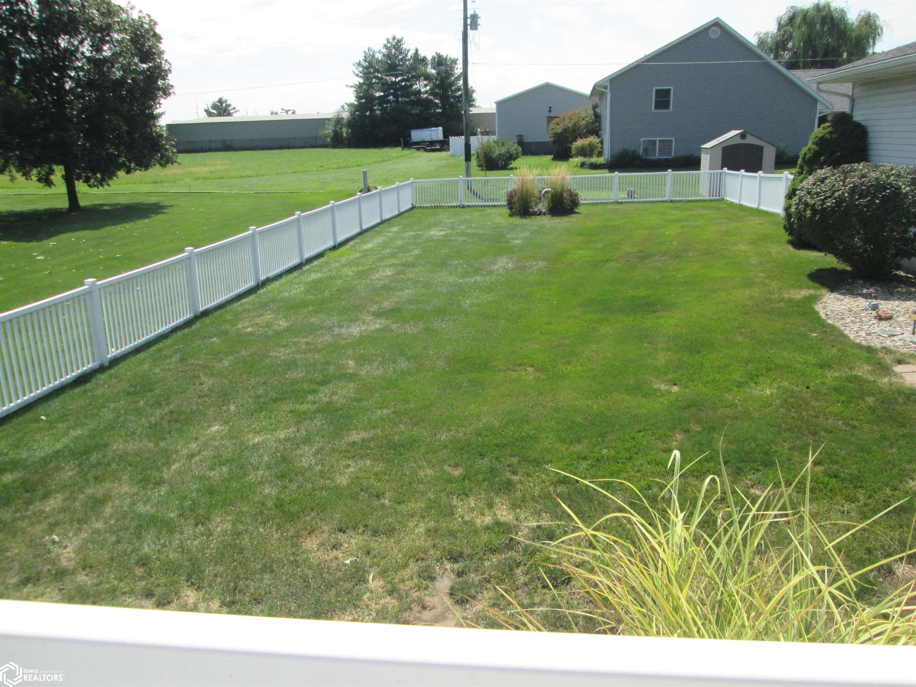 11042 146th Avenue, West Burlington, Iowa image 19