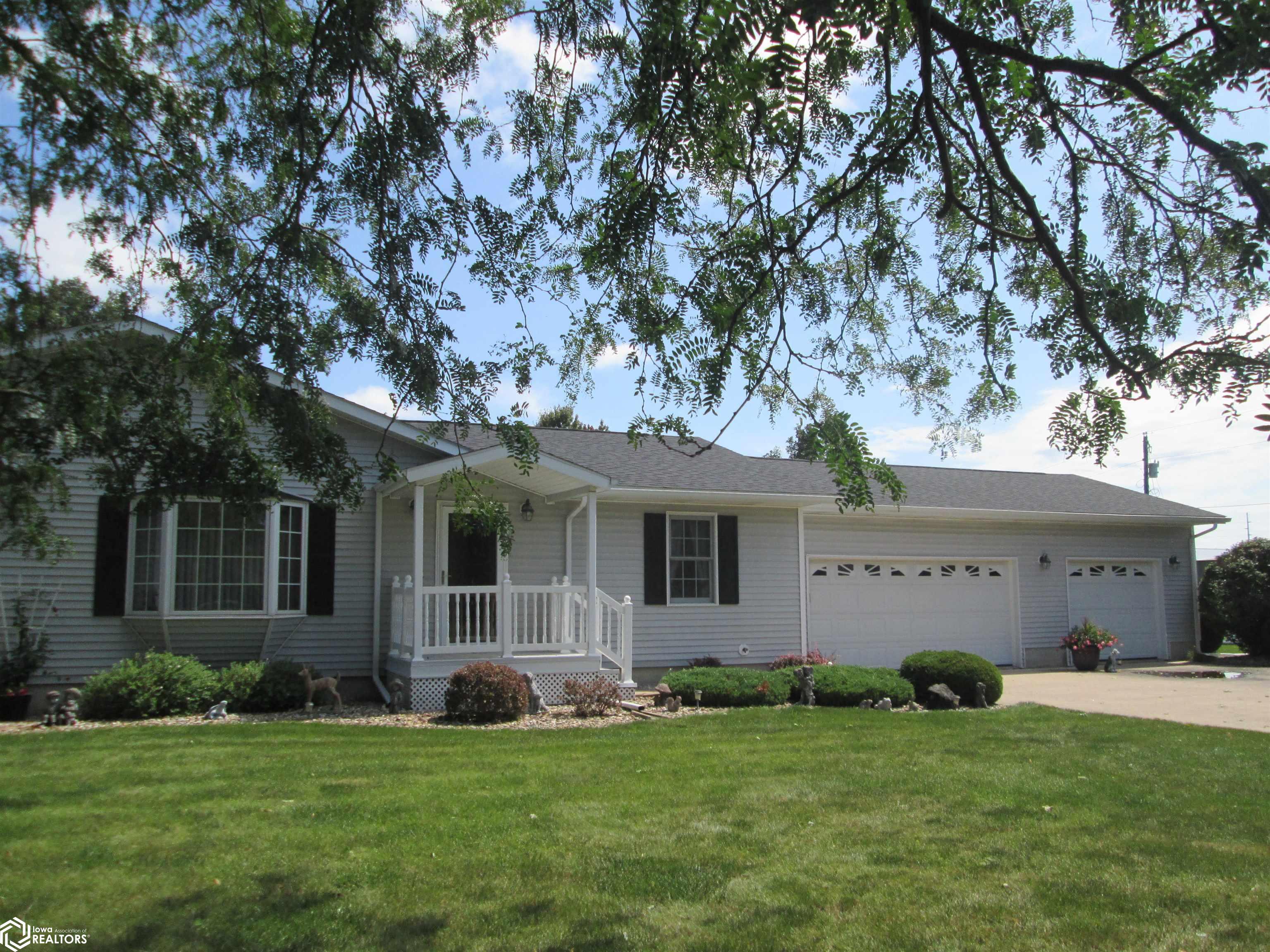 11042 146th Avenue, West Burlington, Iowa image 3