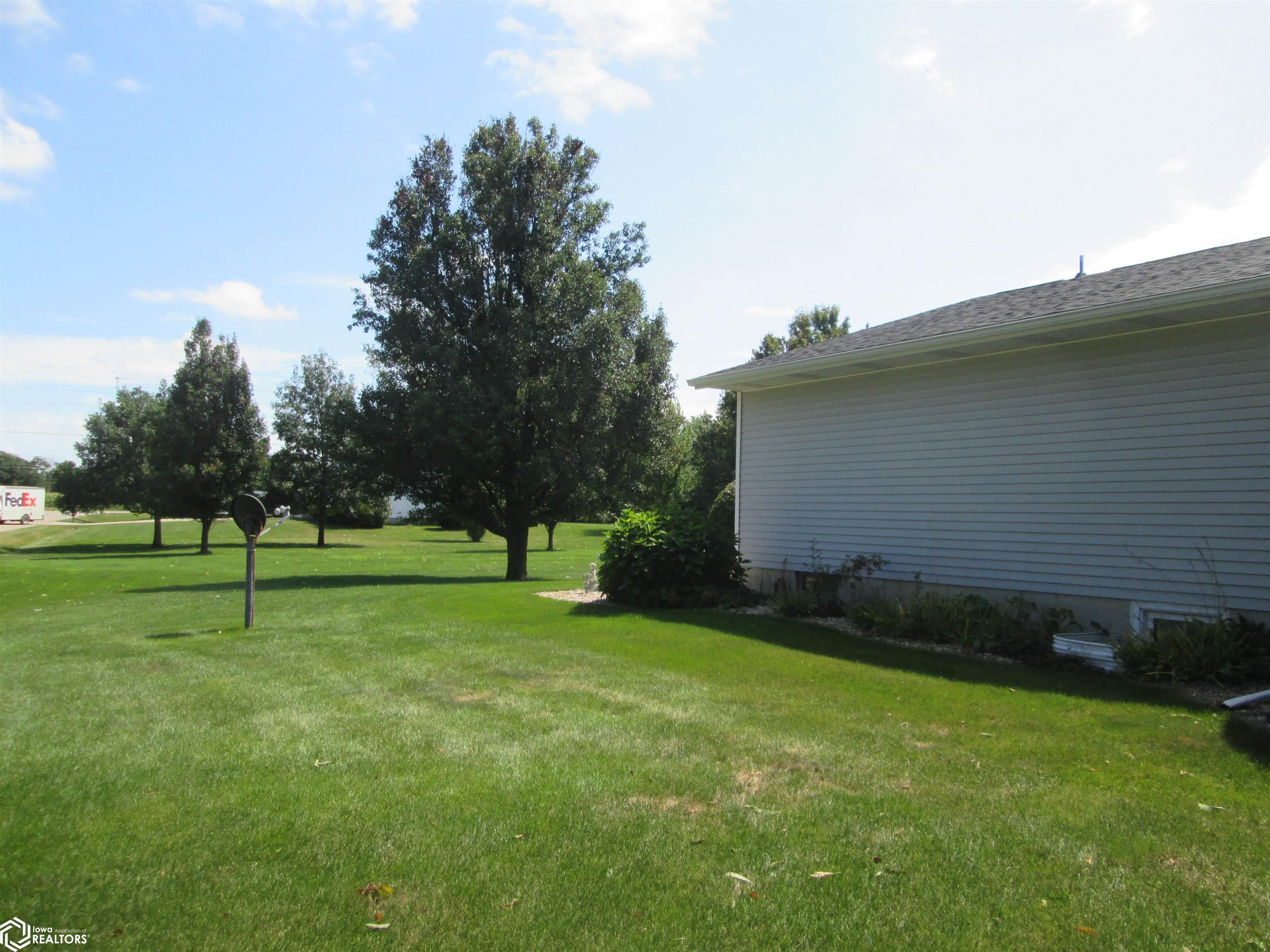 11042 146th Avenue, West Burlington, Iowa image 26