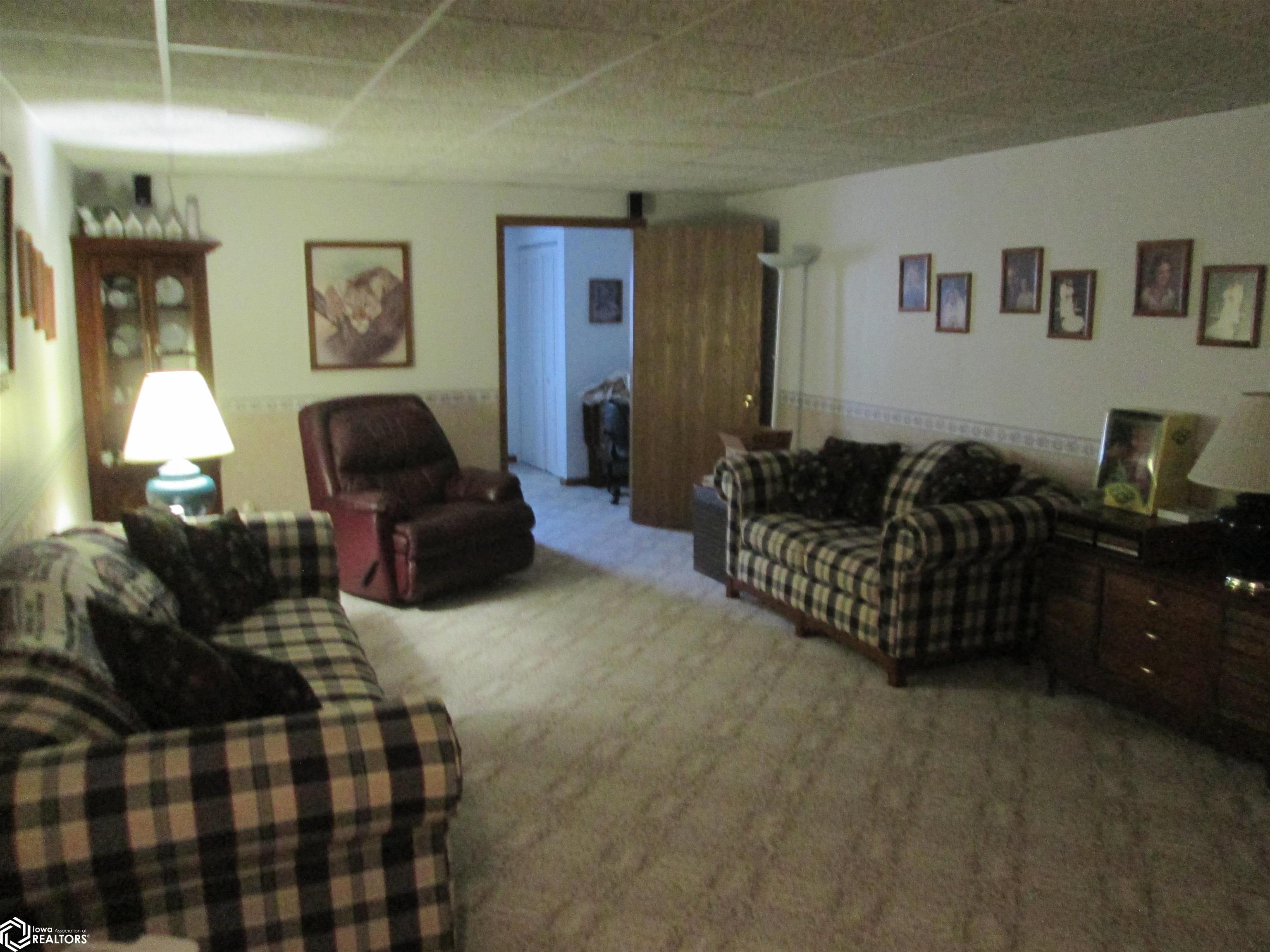 11042 146th Avenue, West Burlington, Iowa image 7