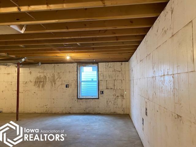 175 1st Street, Britt, Iowa image 15