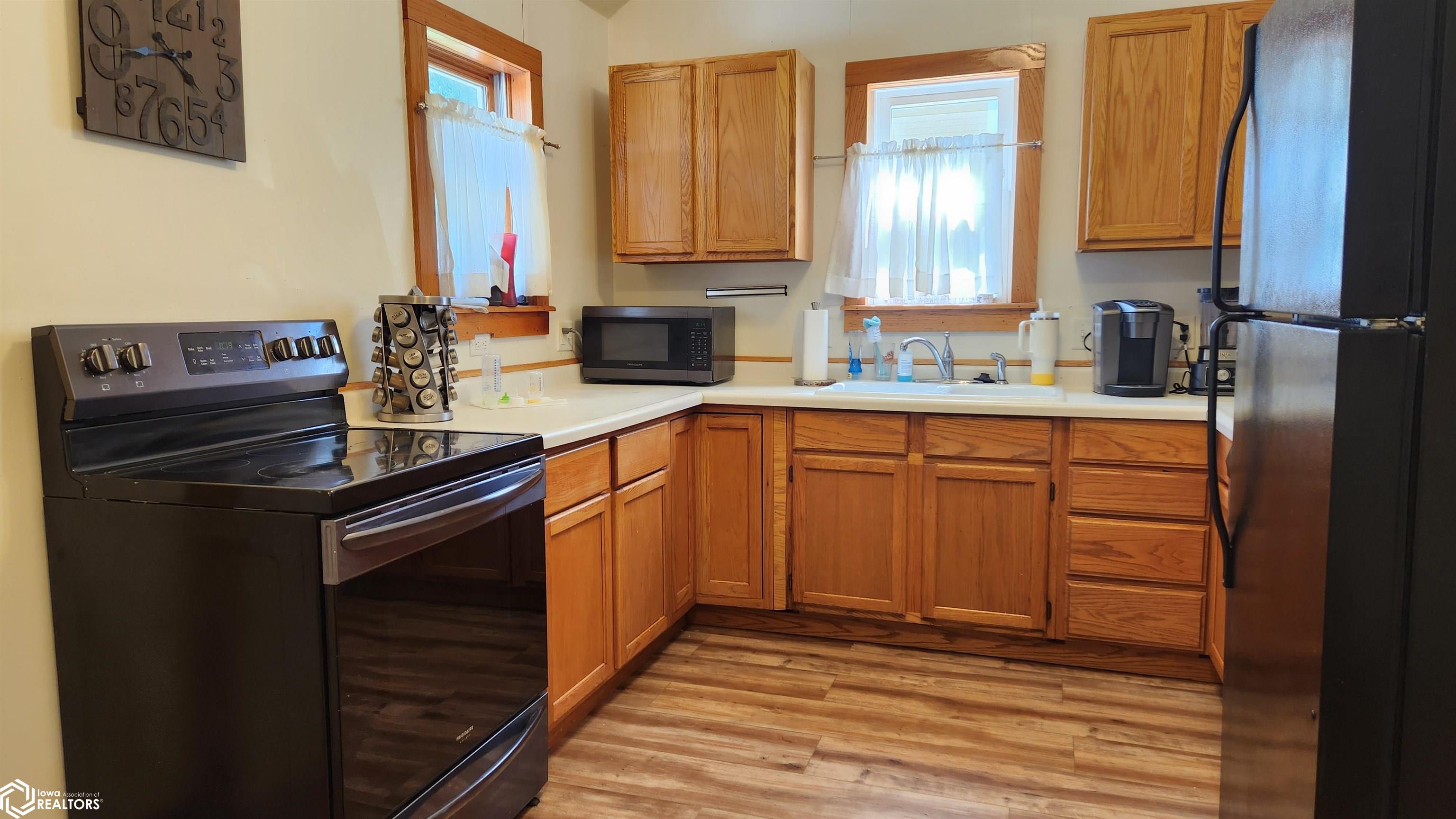 1136 Summer Street, Grinnell, Iowa image 15