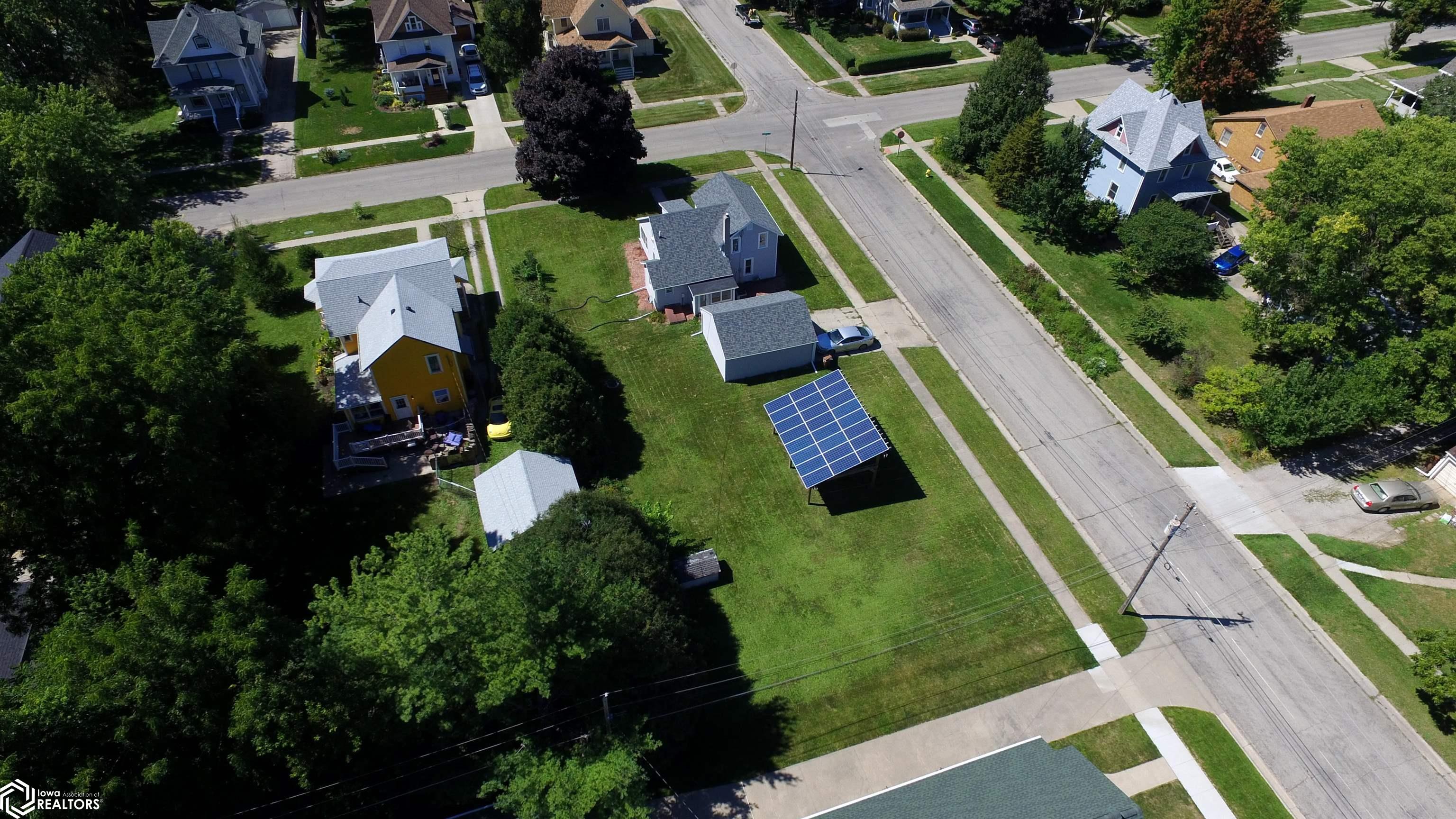 1136 Summer Street, Grinnell, Iowa image 3
