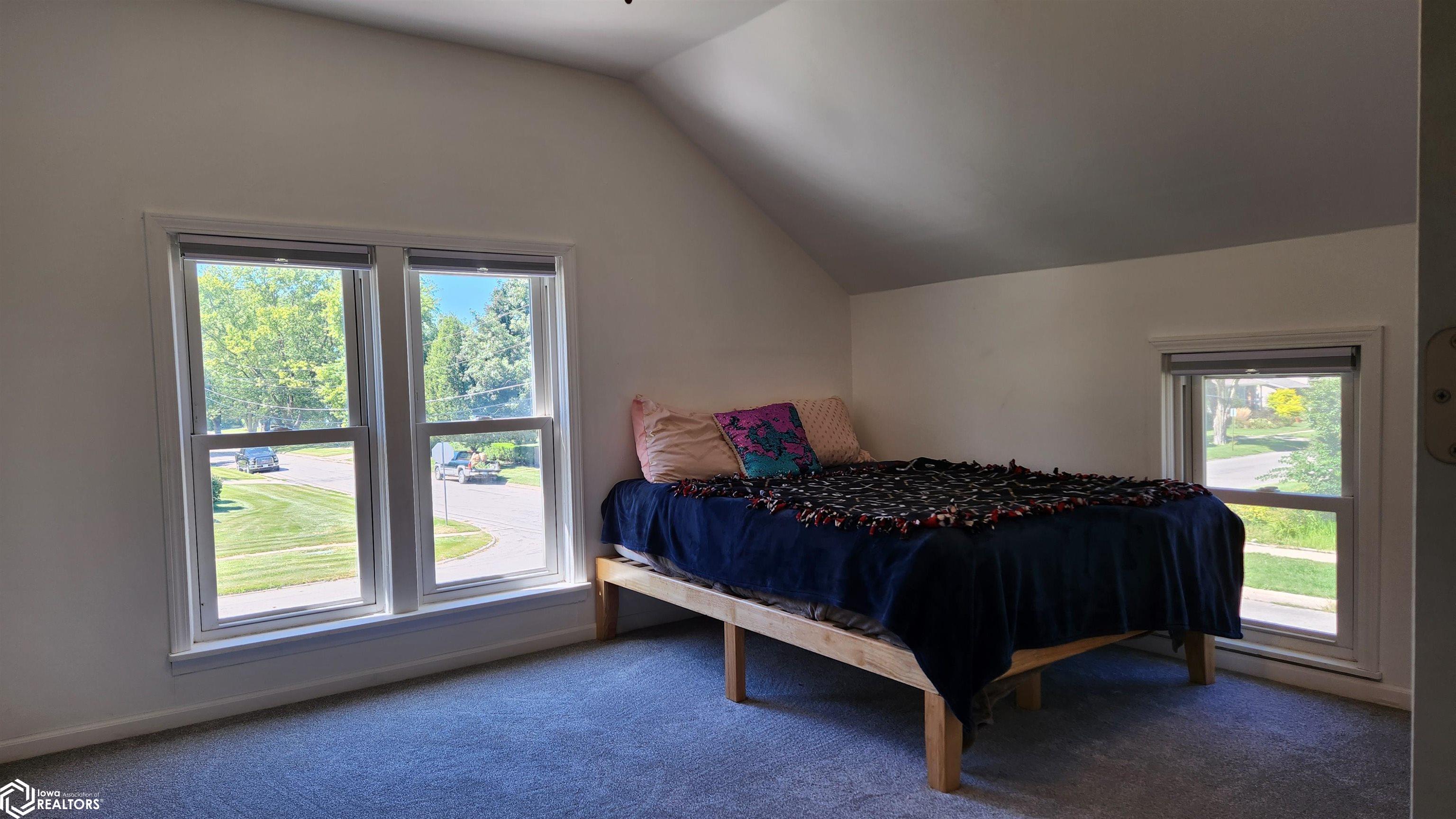 1136 Summer Street, Grinnell, Iowa image 21