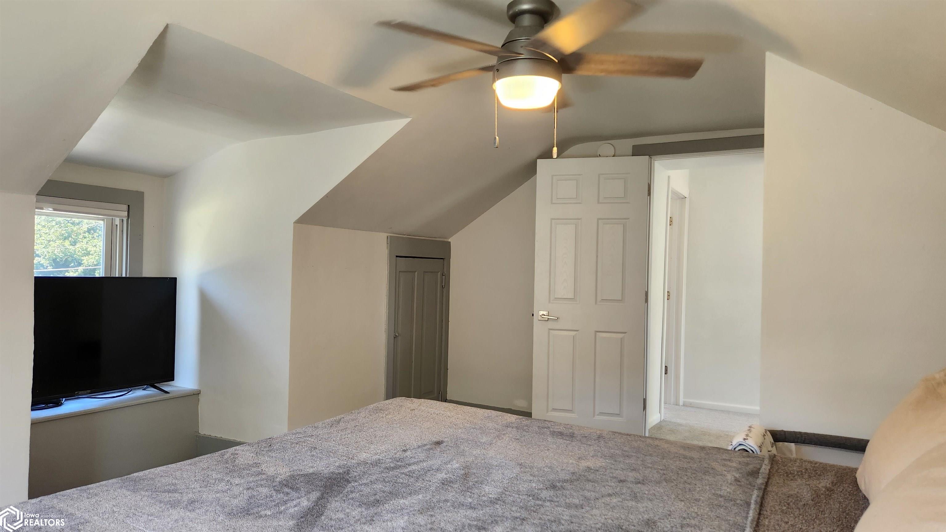 1136 Summer Street, Grinnell, Iowa image 24