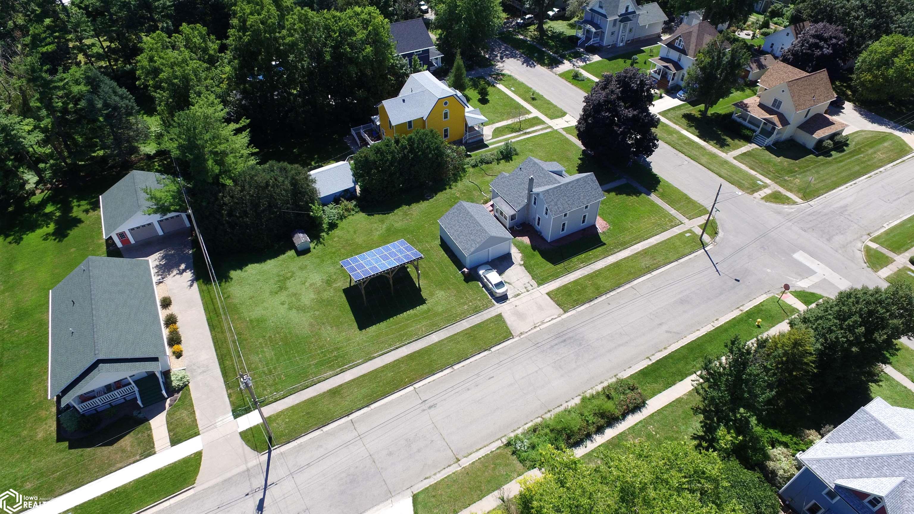 1136 Summer Street, Grinnell, Iowa image 35