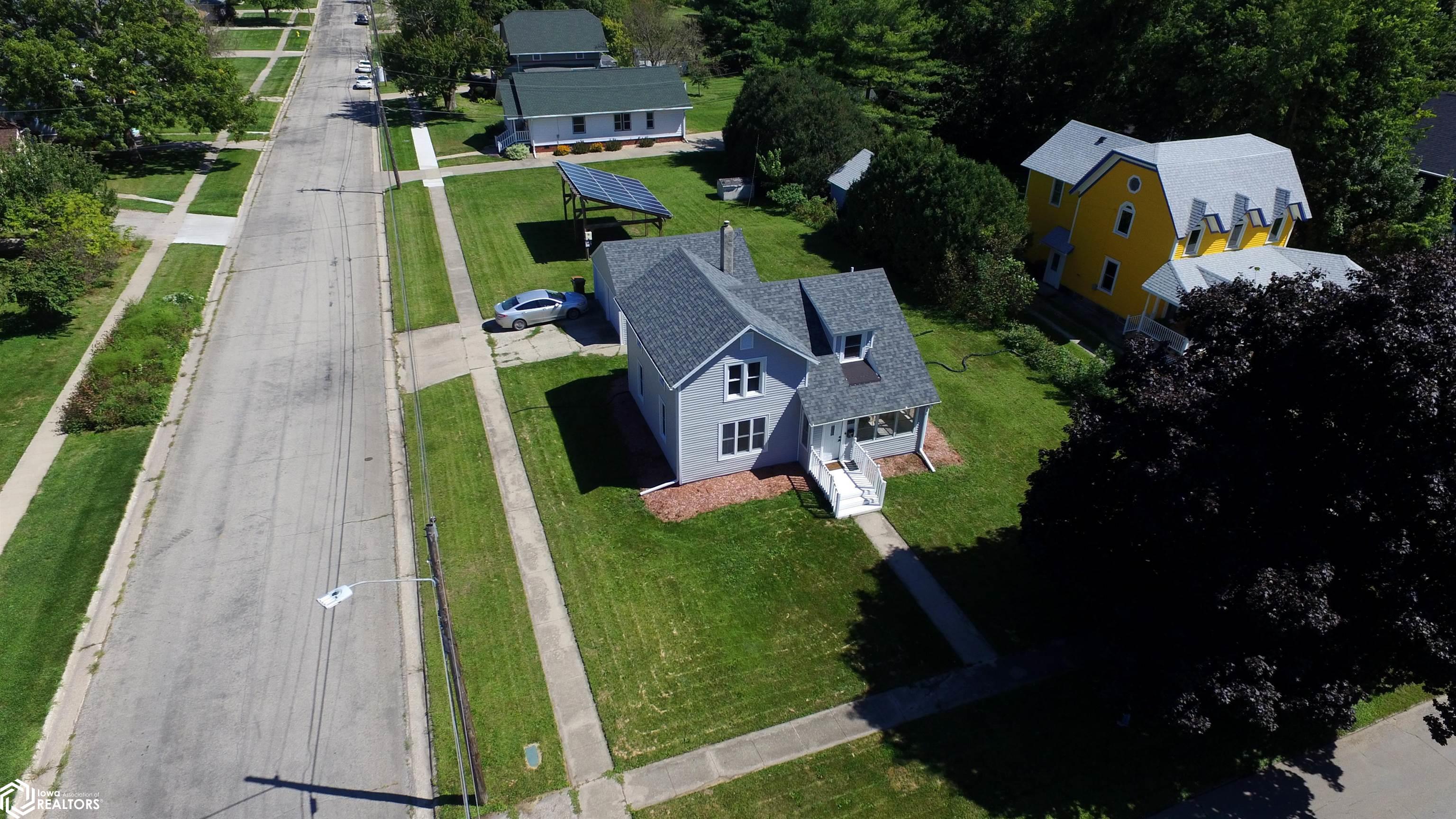 1136 Summer Street, Grinnell, Iowa image 36