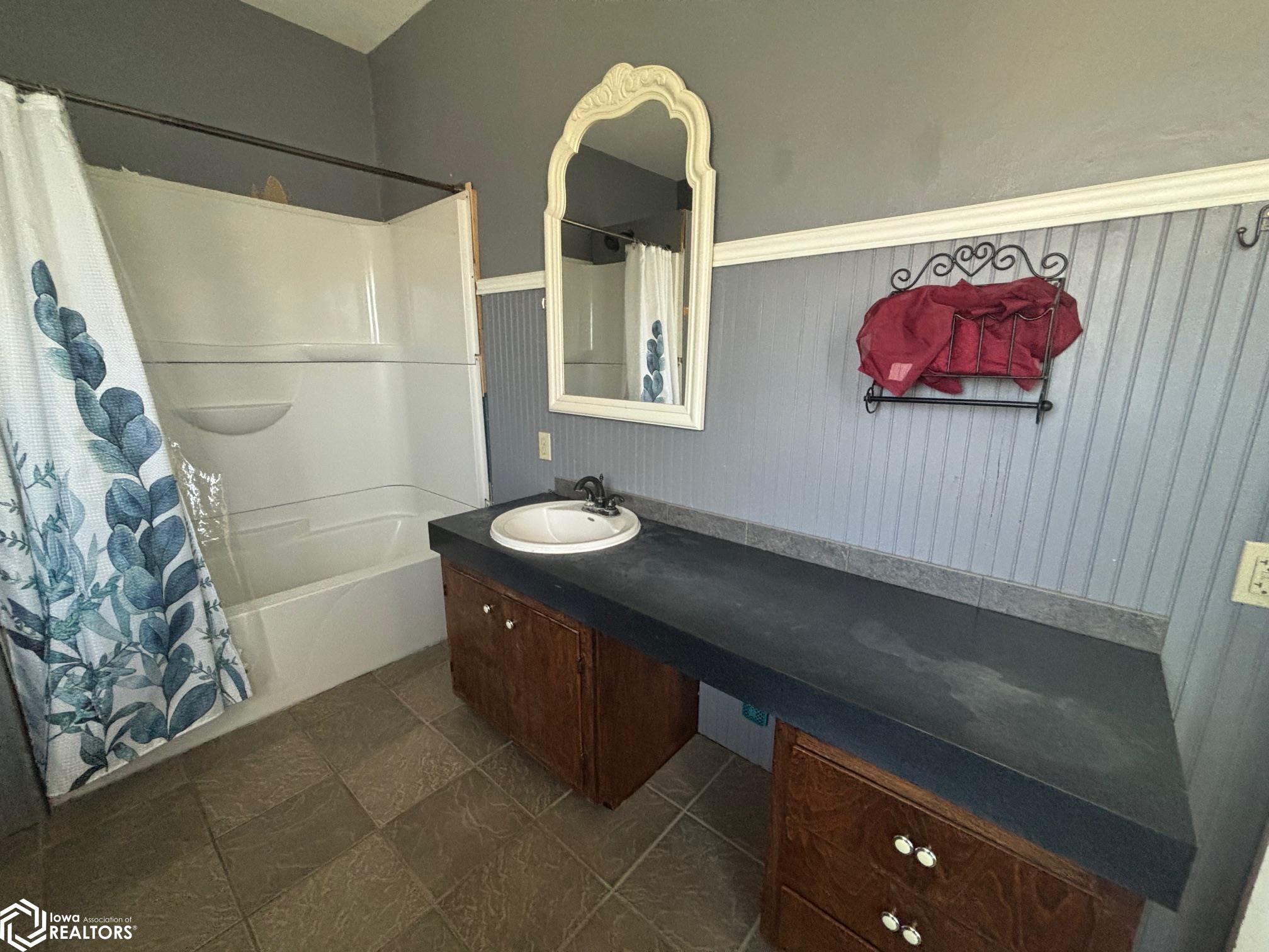 303 Washington Street, Bonaparte, Iowa image 32