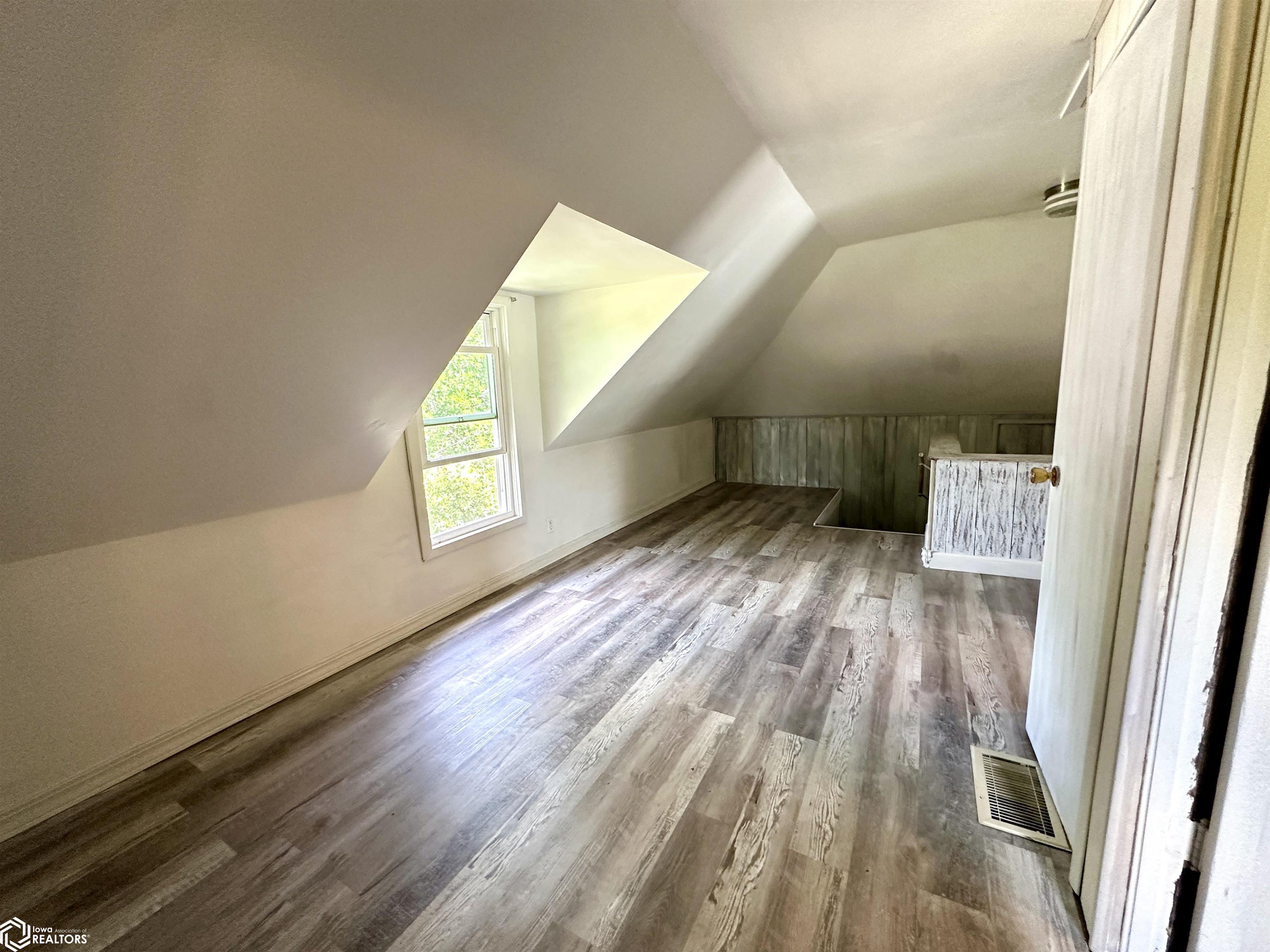 1307 2nd Avenue, Belle Plaine, Iowa image 15