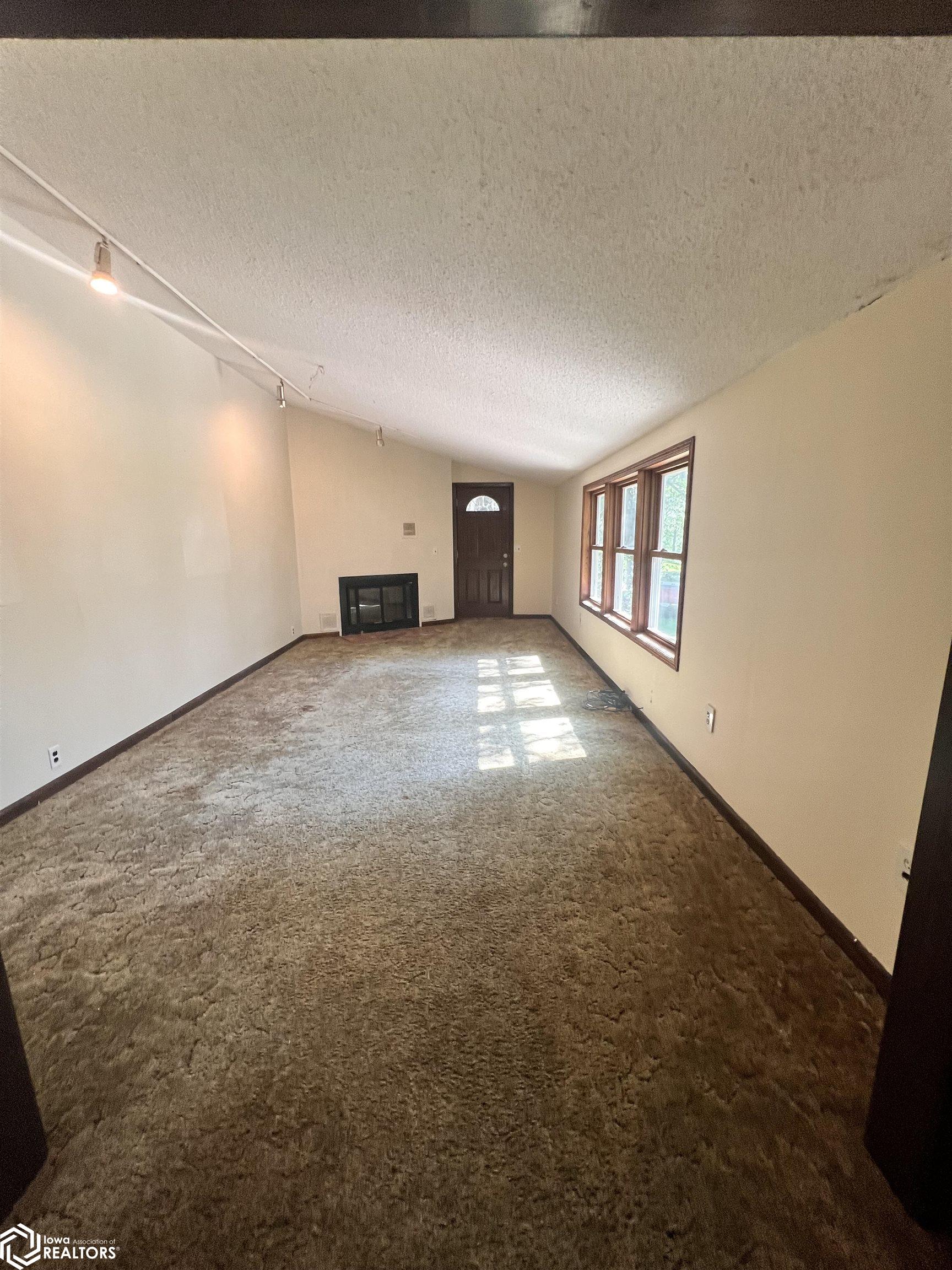 36211B 210th Avenue, Forest City, Iowa image 2
