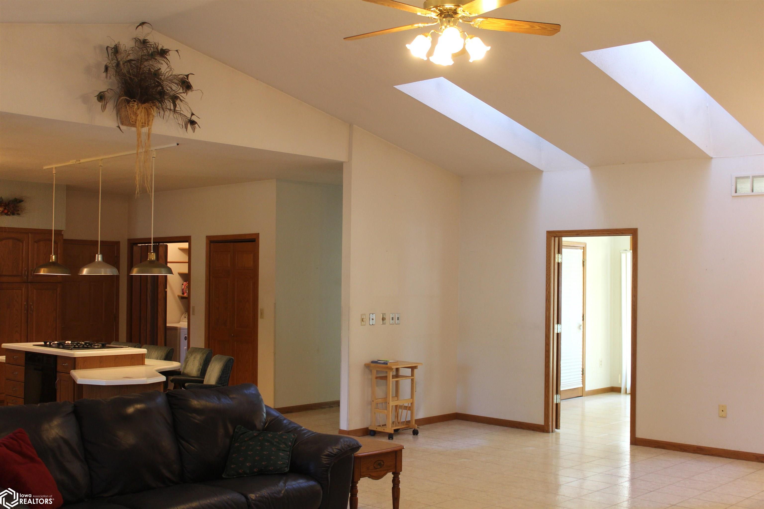 602 N Washington Street, Bloomfield, Iowa image 3