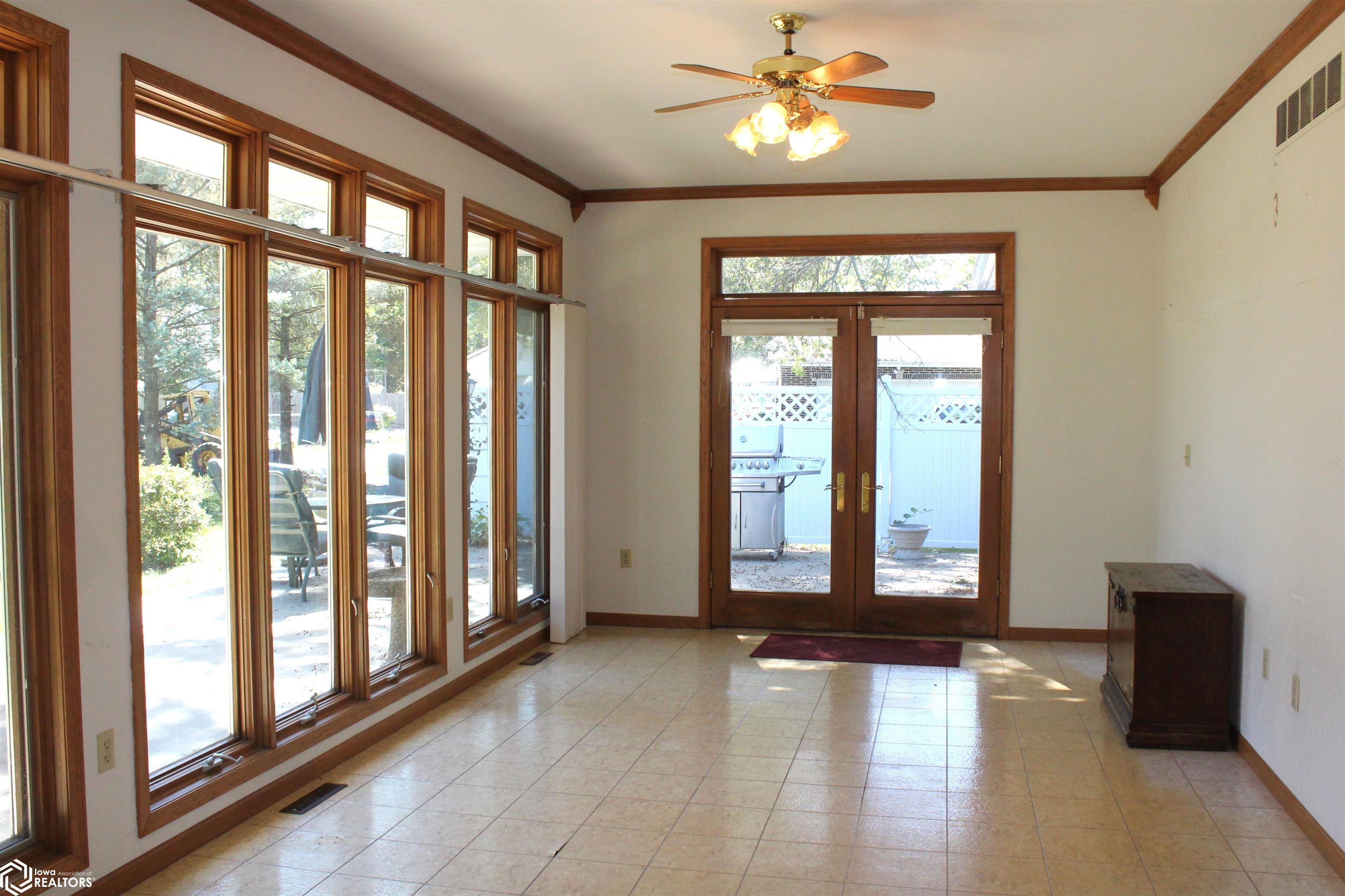 602 N Washington Street, Bloomfield, Iowa image 20