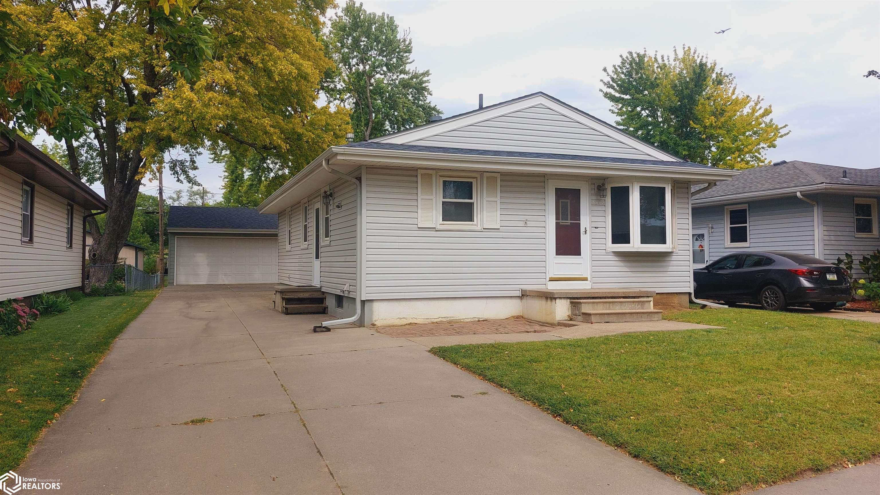 2548 Avenue M, Council Bluffs, Iowa image 1