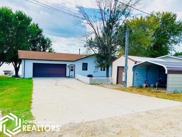 312 Center Point Drive, Montezuma, Iowa image 11