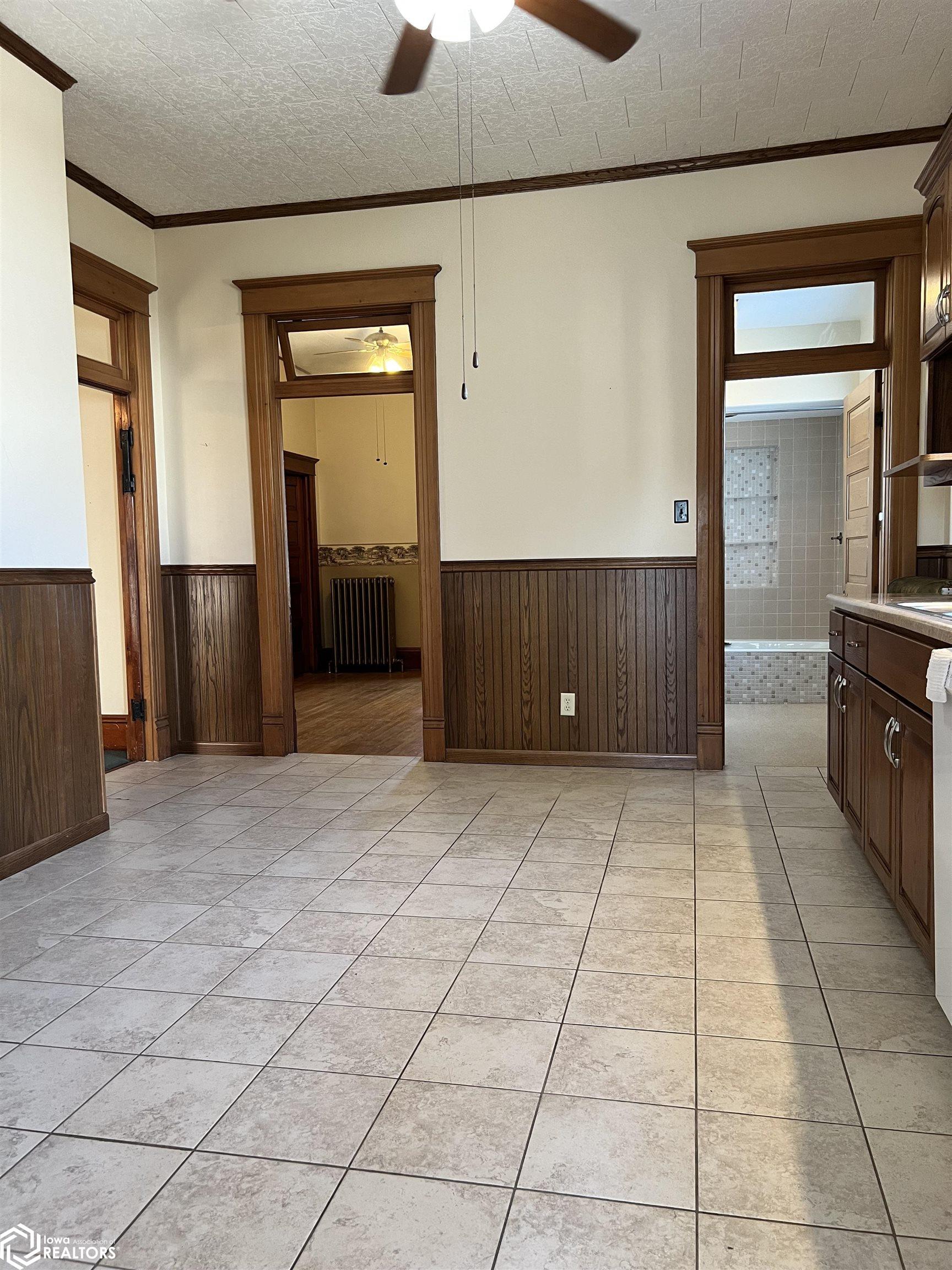 2419 Avenue J, Fort Madison, Iowa image 13