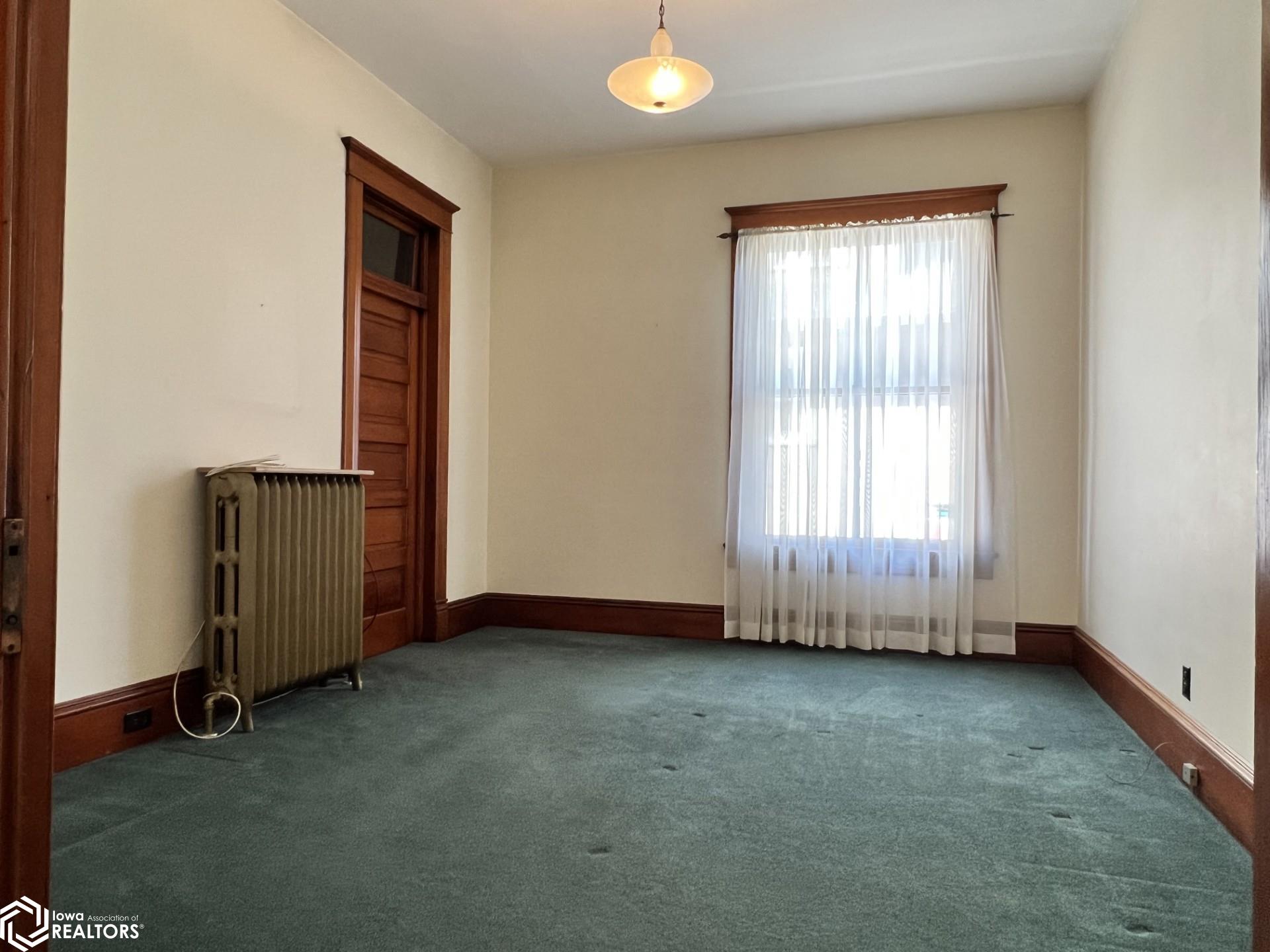 2419 Avenue J, Fort Madison, Iowa image 16