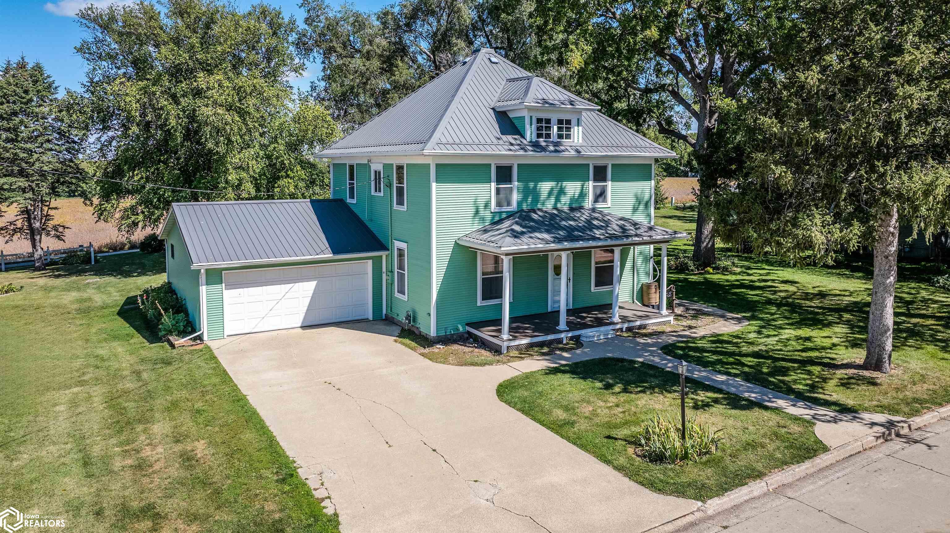 2130 Park Street, Elk Horn, Iowa image 1