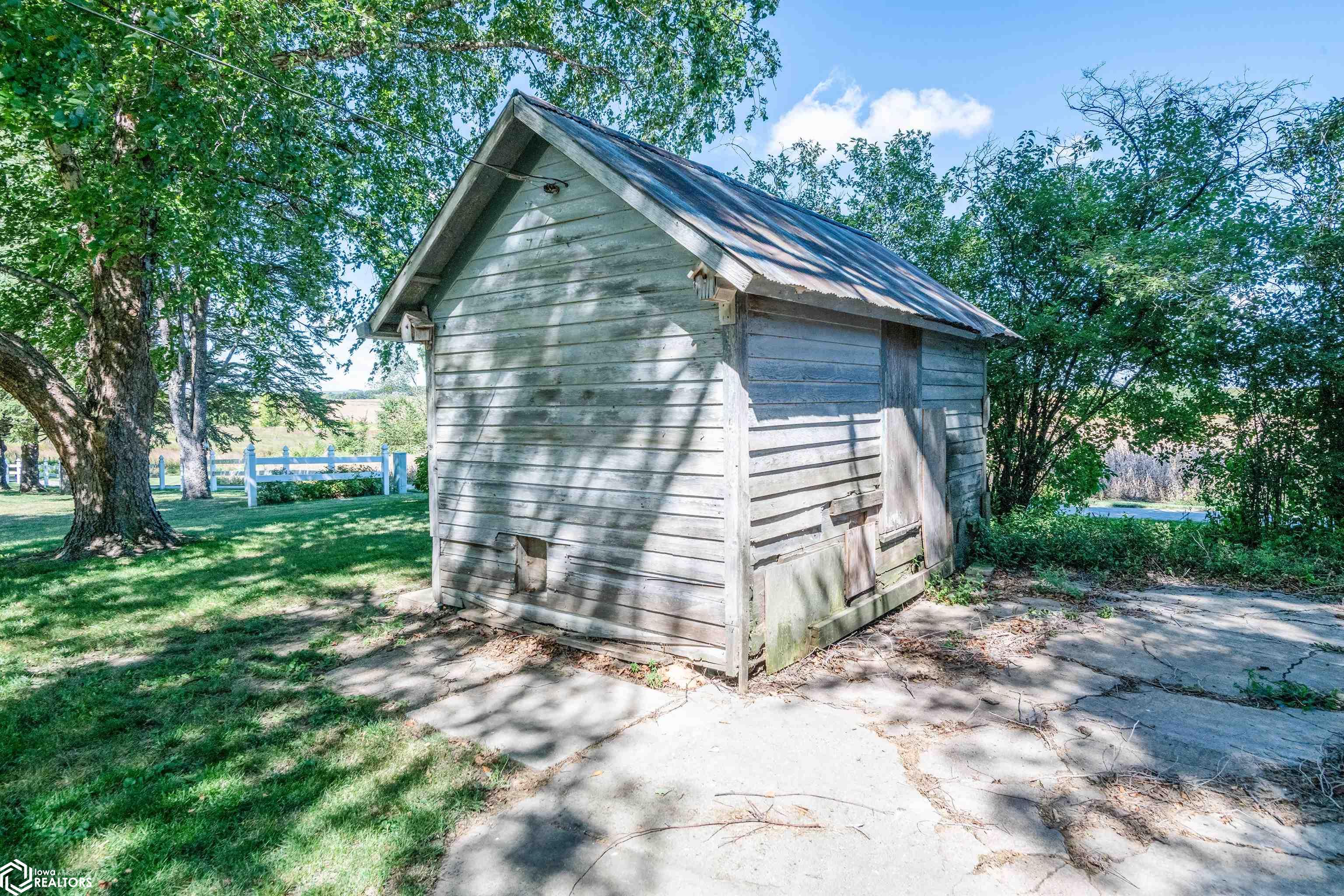 2130 Park Street, Elk Horn, Iowa image 42