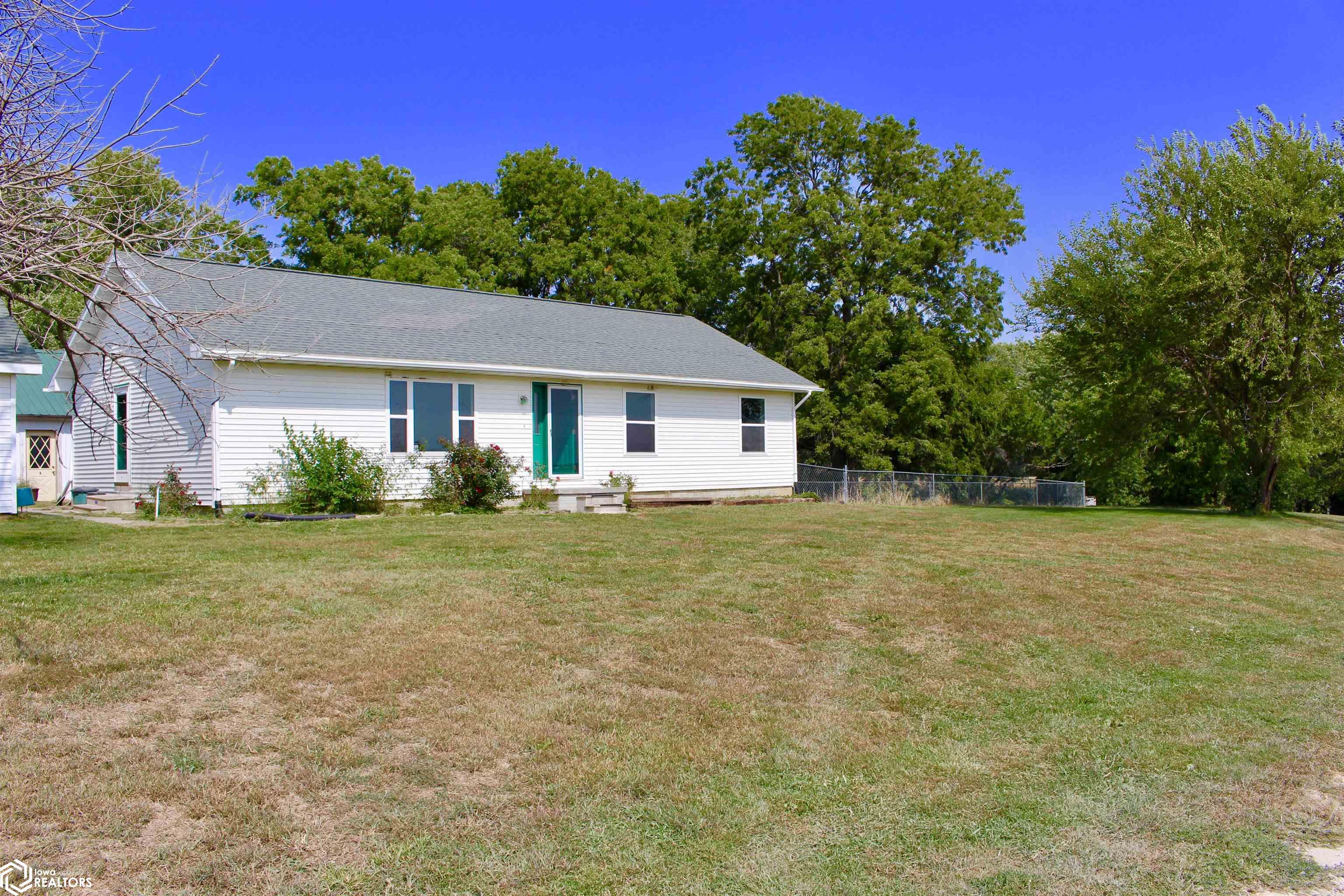 64505 Dunbar Road, Atlantic, Iowa image 2