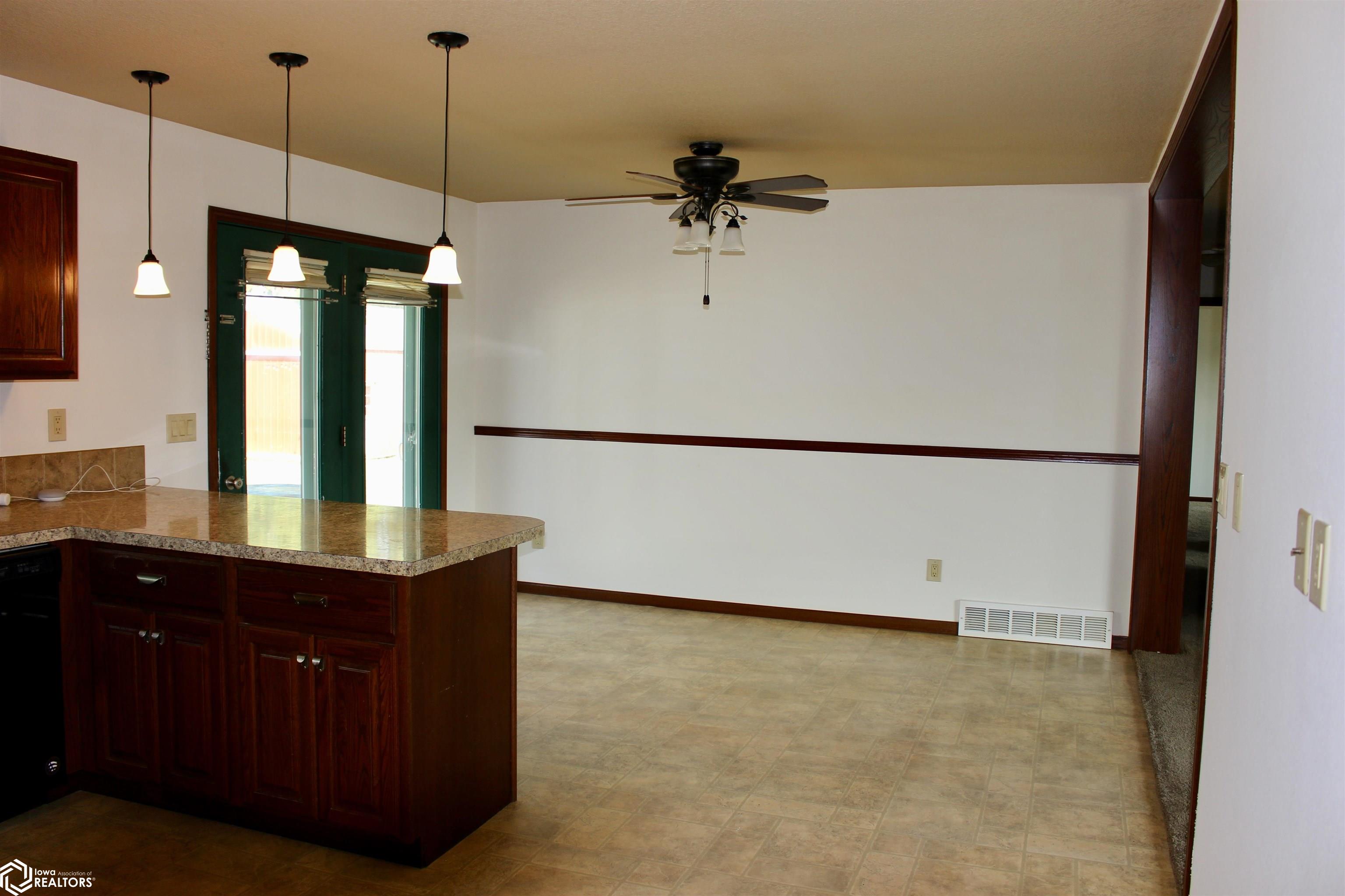 64505 Dunbar Road, Atlantic, Iowa image 17