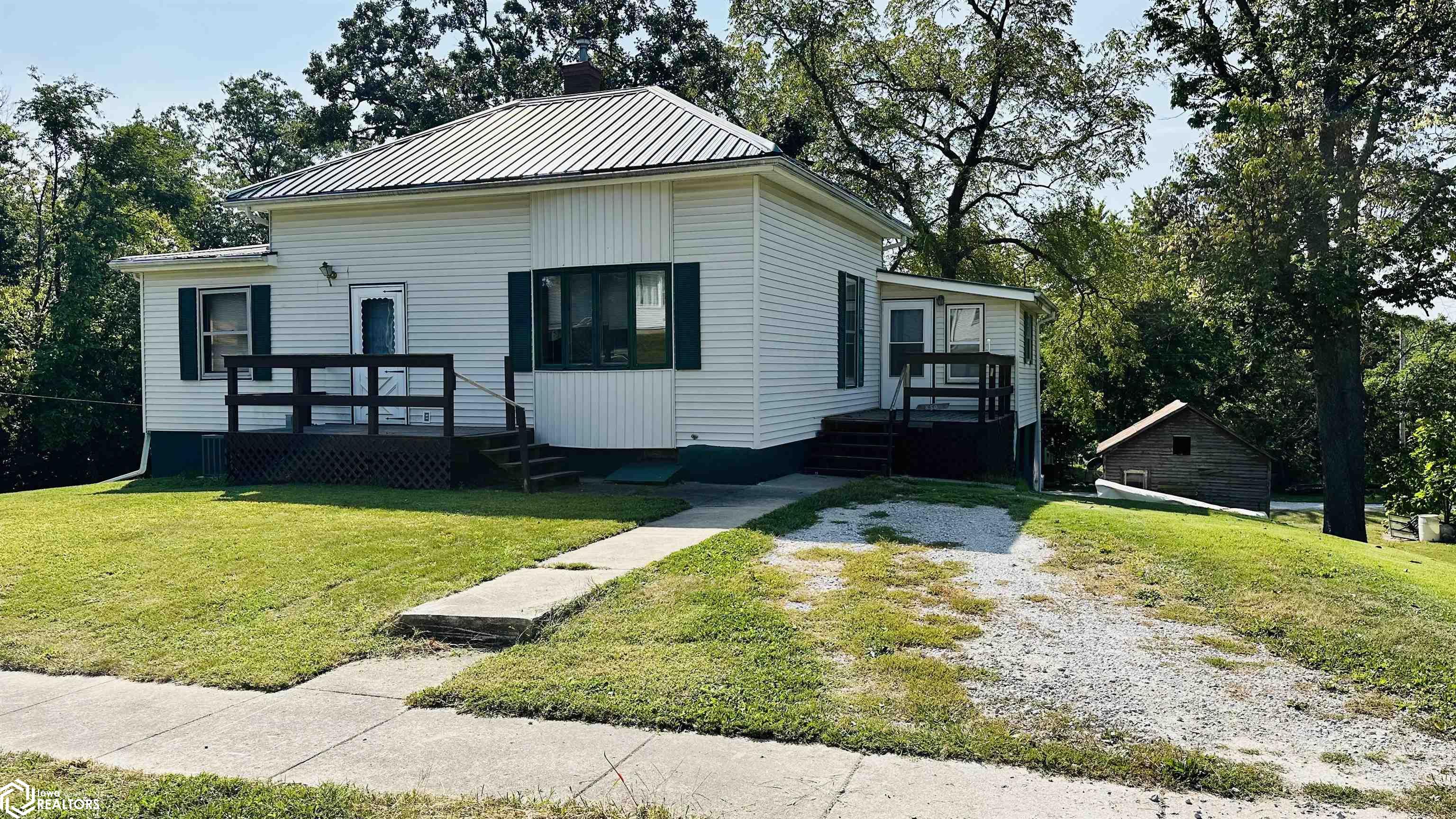 850 Hickory St, Hamilton, Illinois image 2