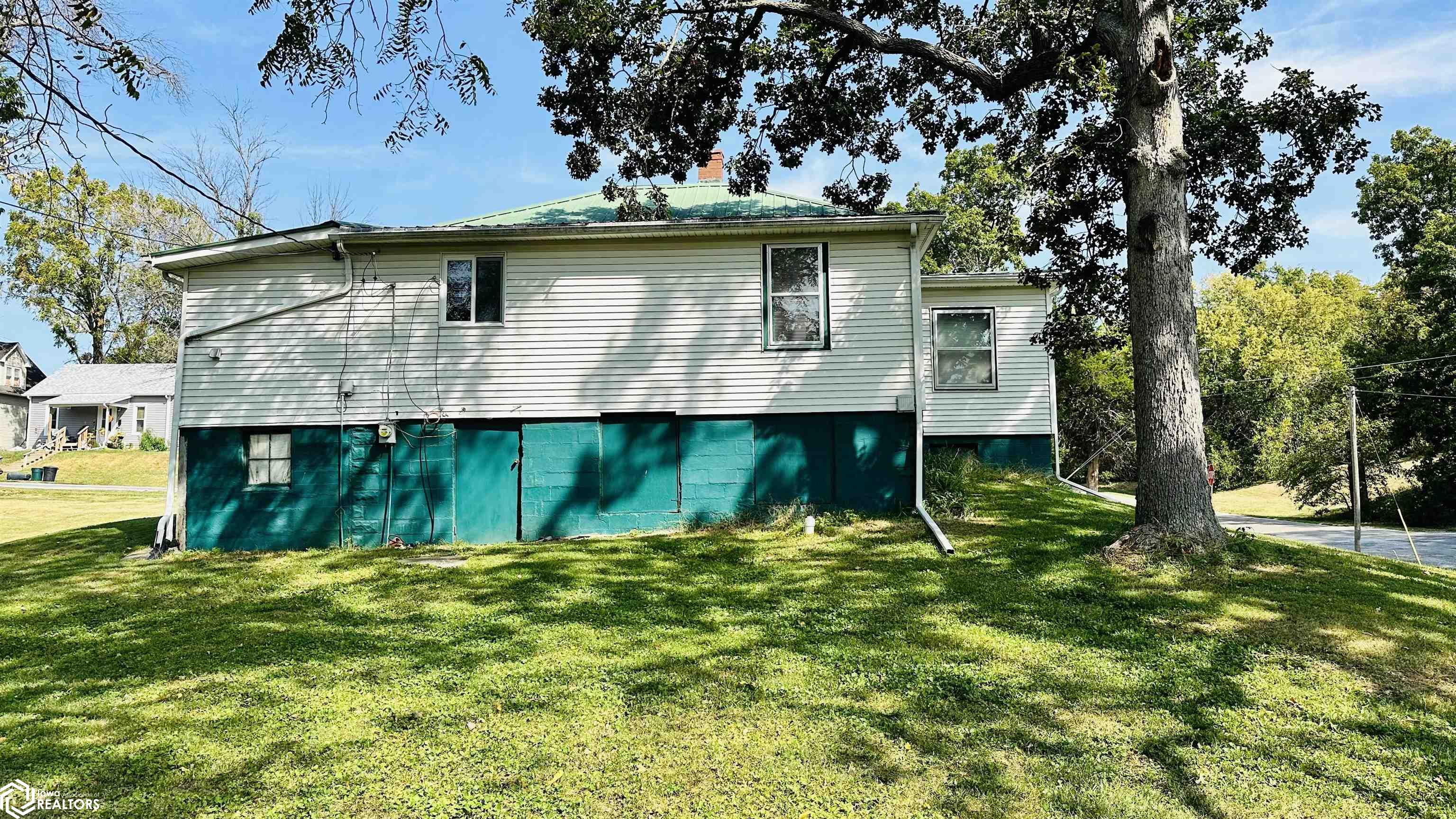 850 Hickory St, Hamilton, Illinois image 3
