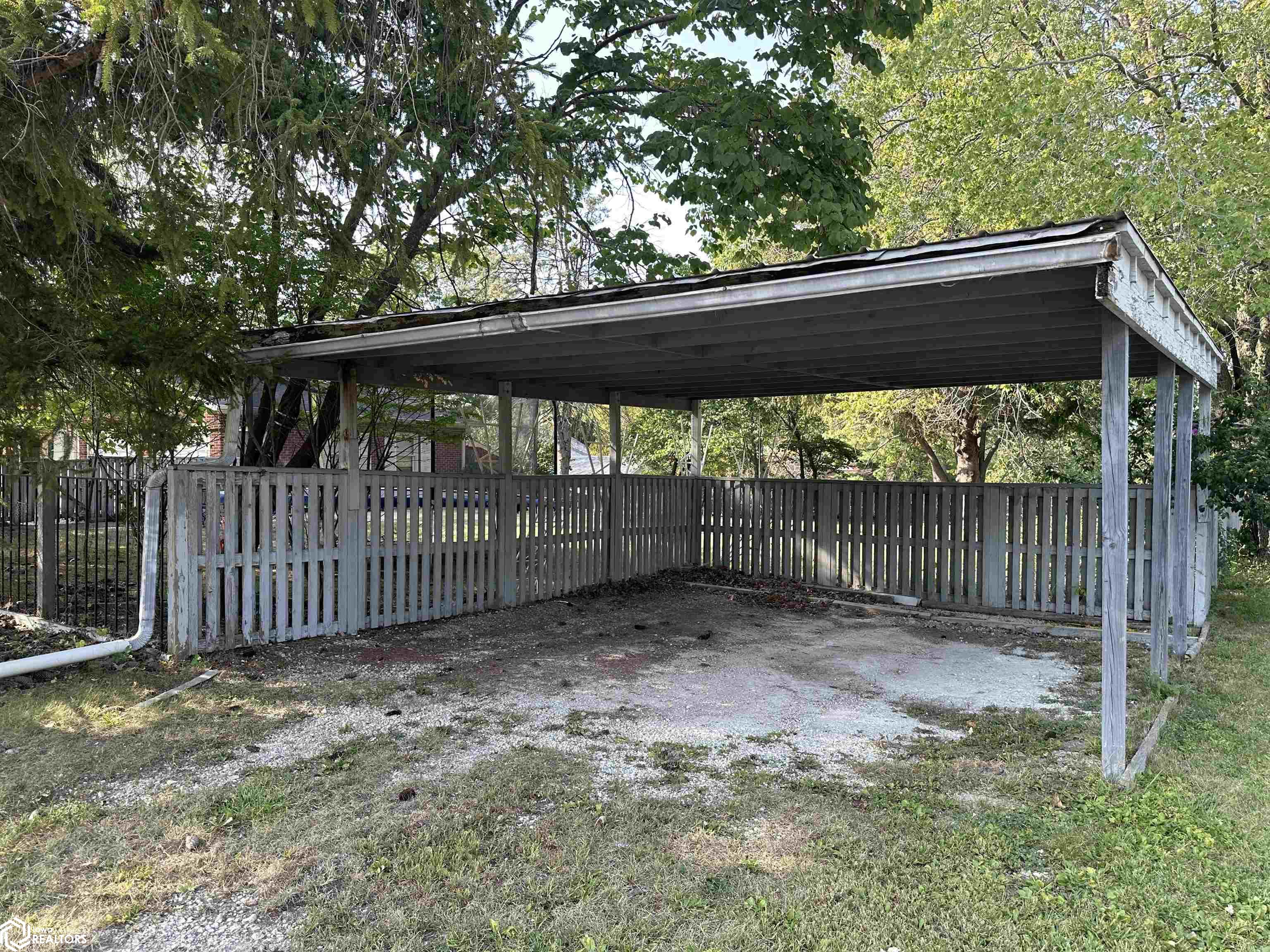 900 N Grand Street, Chariton, Iowa image 20