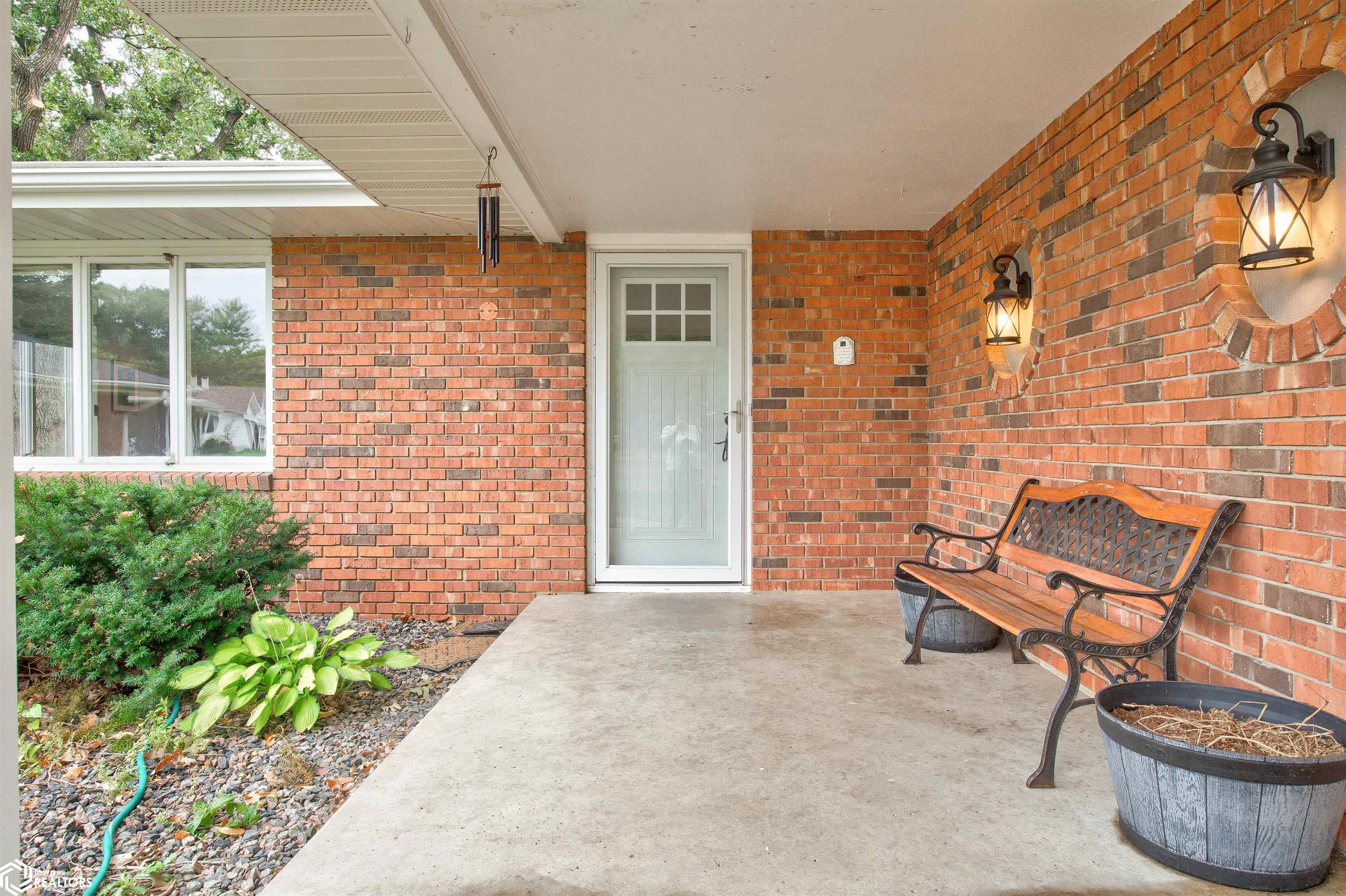 810 Oak Hill Drive, Humboldt, Iowa image 2
