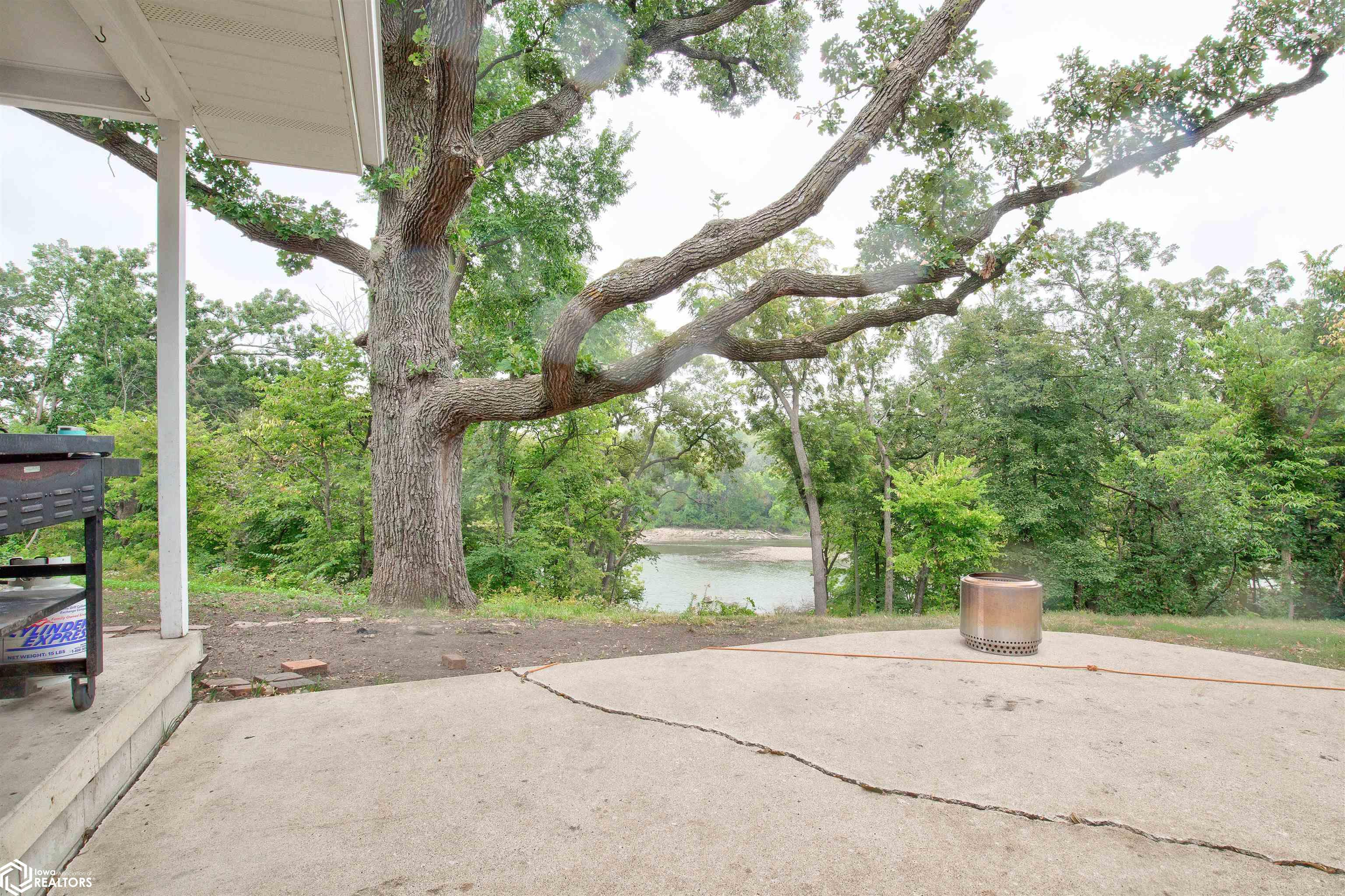 810 Oak Hill Drive, Humboldt, Iowa image 3