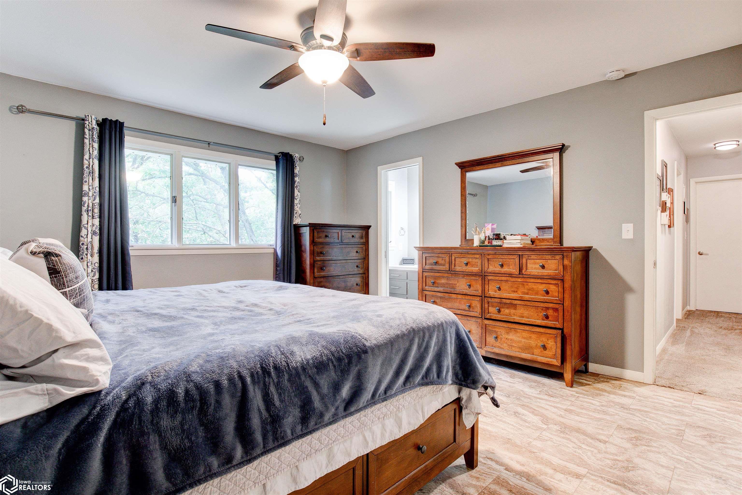 810 Oak Hill Drive, Humboldt, Iowa image 10