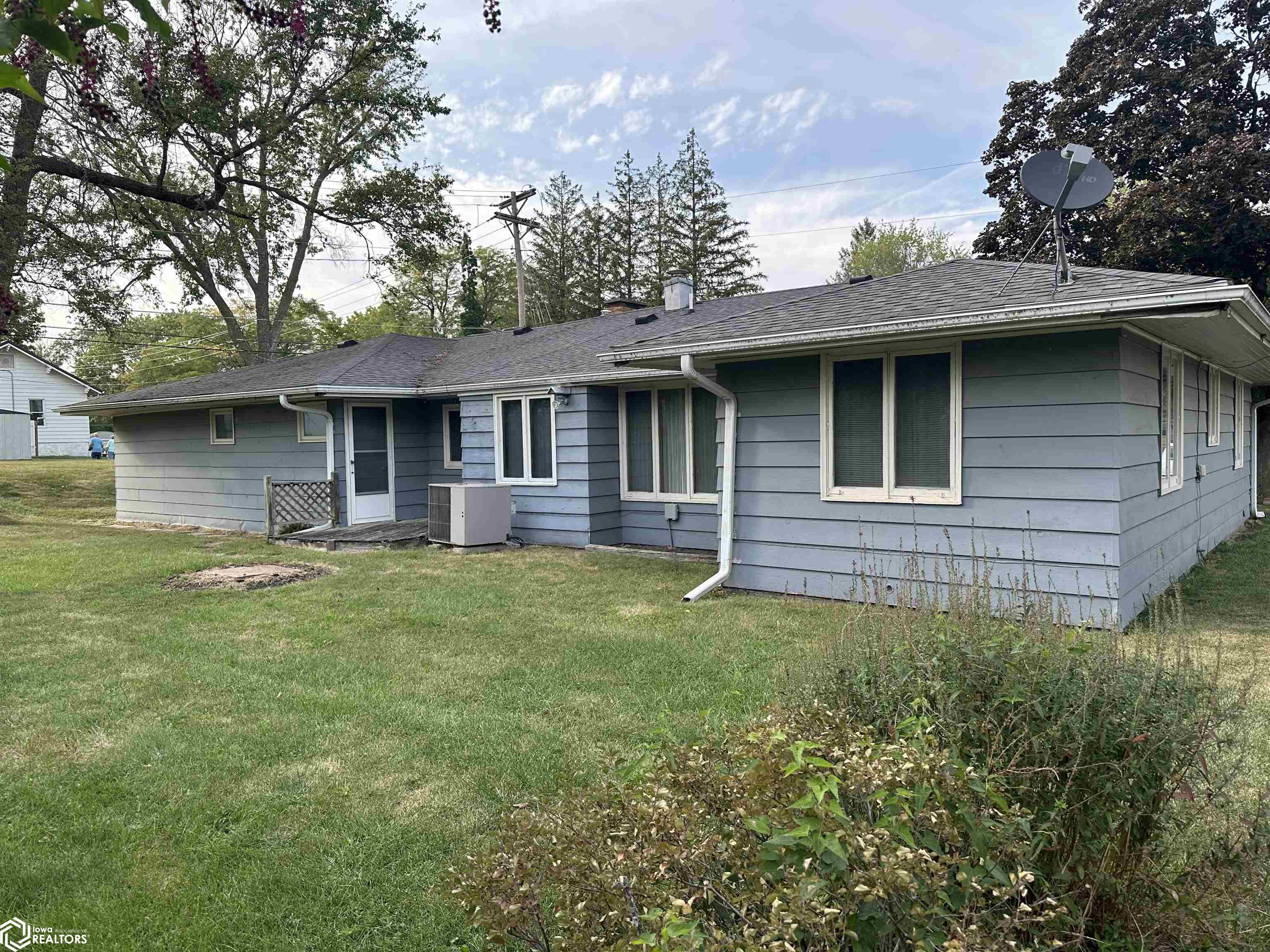 814 Lucas Avenue, Chariton, Iowa image 4