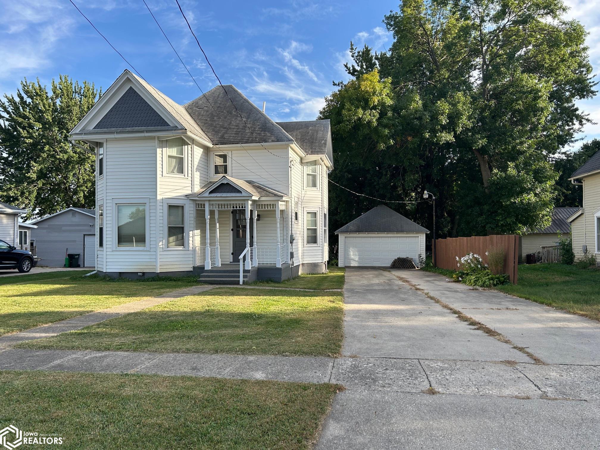1506 11th Street, Emmetsburg, Iowa image 1