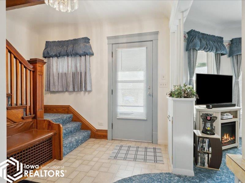 1309 N 8th Street, Burlington, Iowa image 3