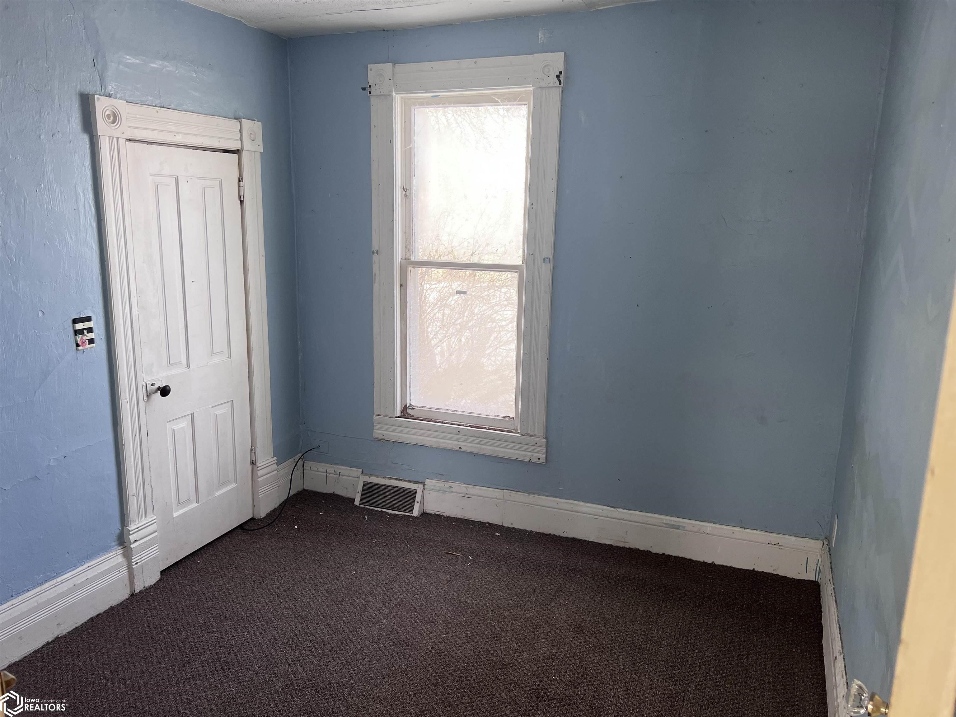 506 W Poplar Street, Bloomfield, Iowa image 8