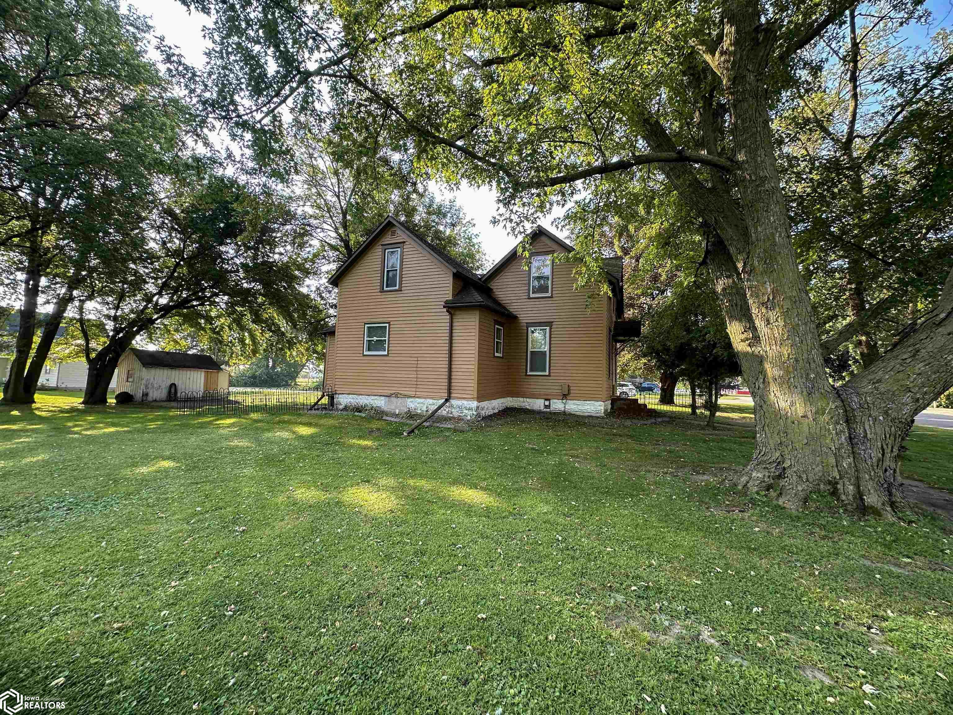212 7th St, Kensett, Iowa image 14