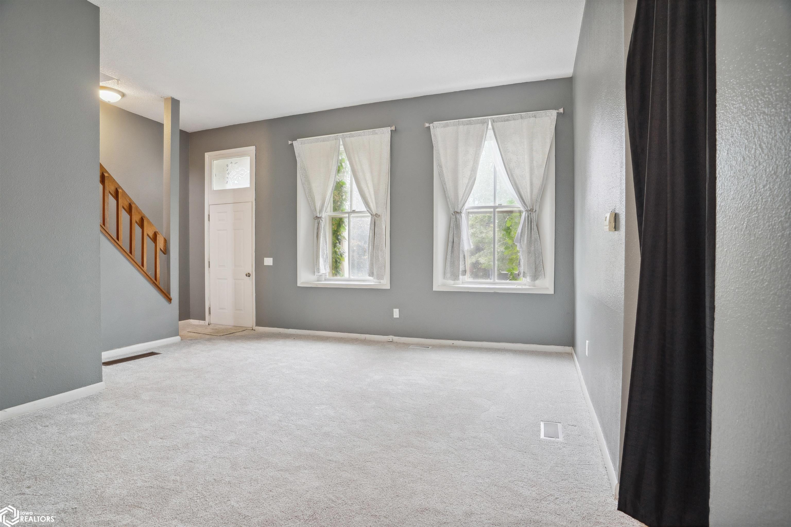 232 S 8th Street, Burlington, Iowa image 31