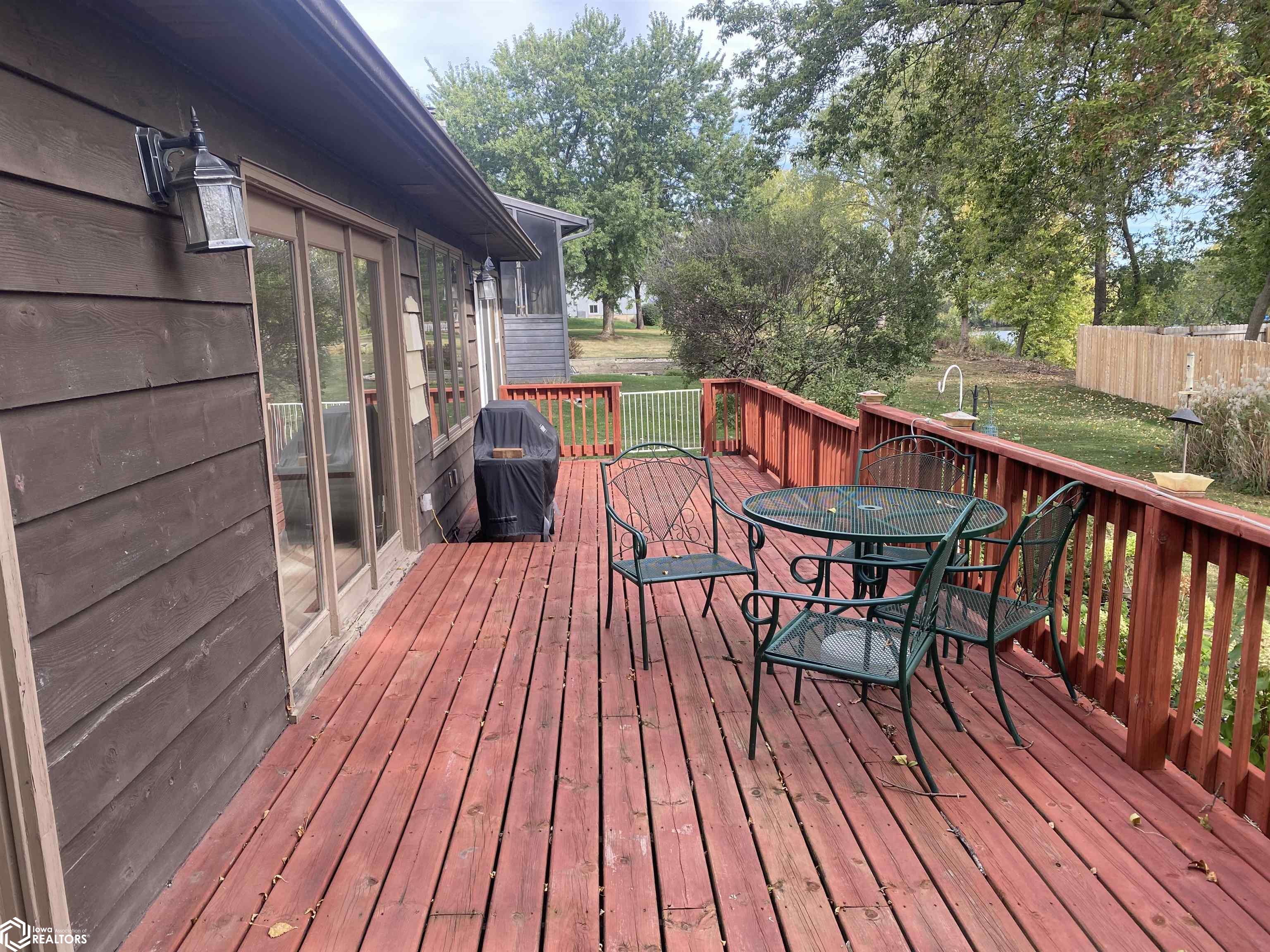 1053 Knollwood Lane, Mason City, Iowa image 13