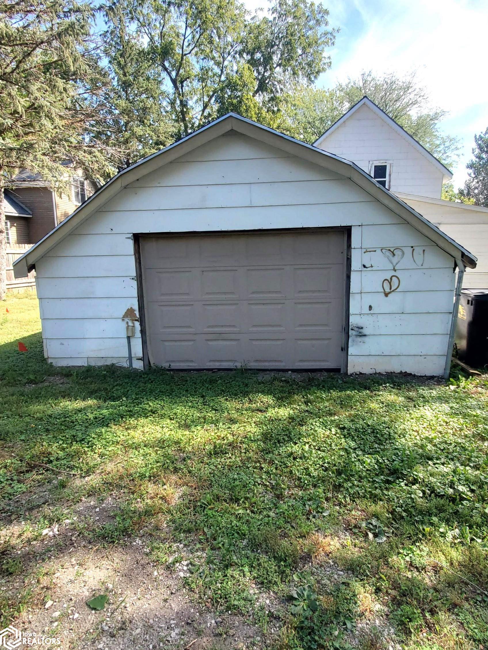 1220 12th Street, Onawa, Iowa image 7
