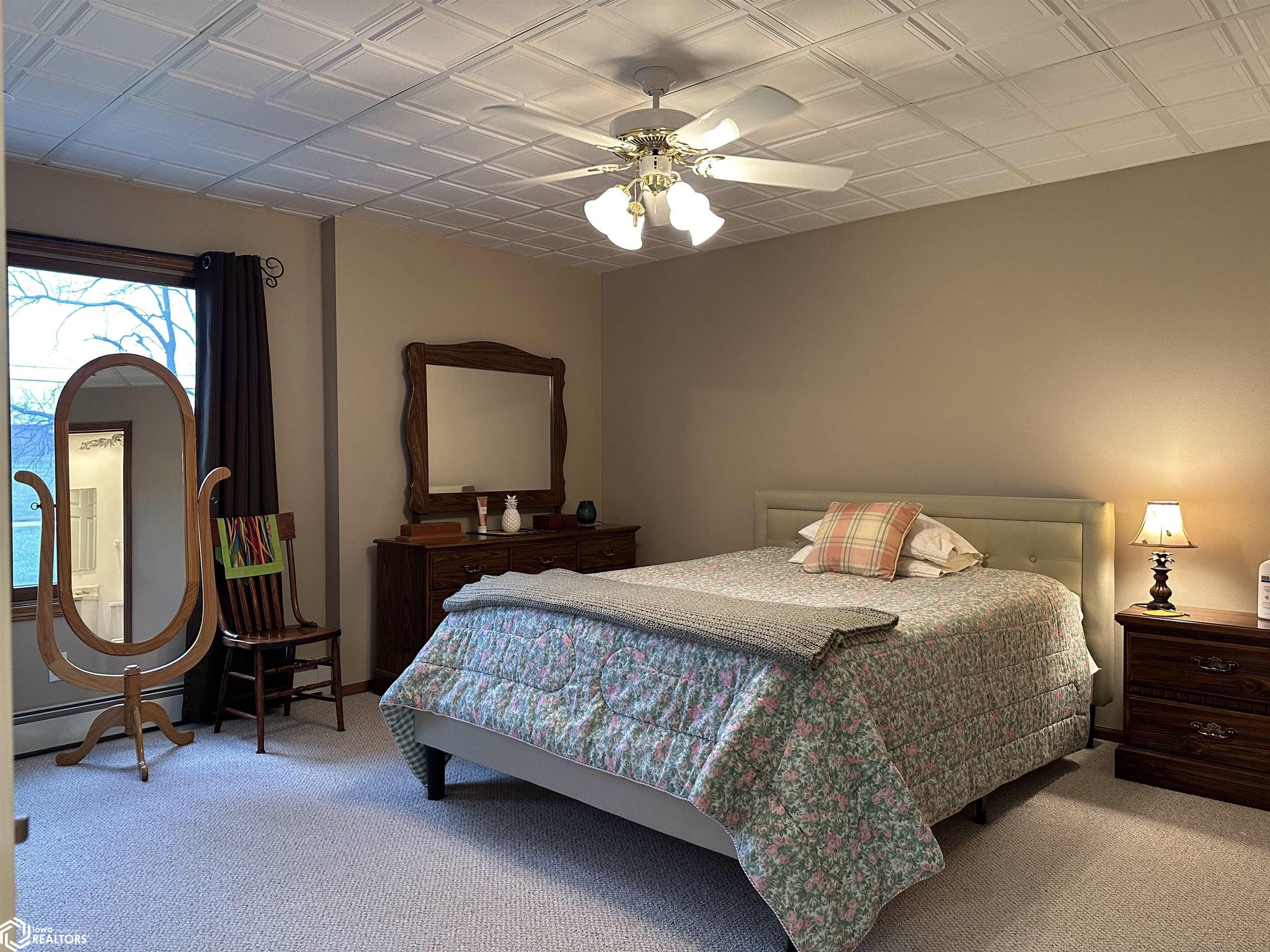 811 N Main Street, Chariton, Iowa image 32