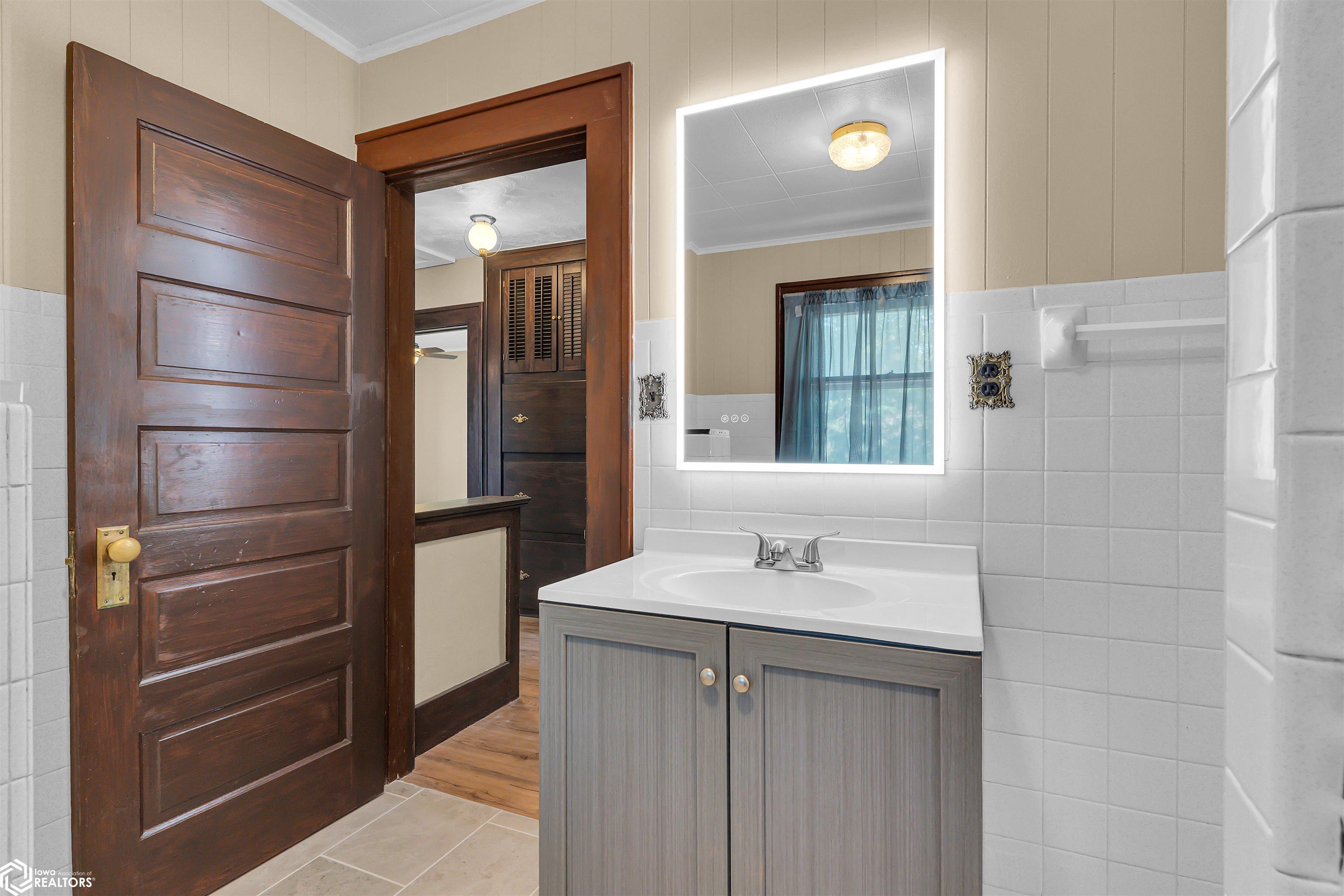 506 E Washington Street, Mount Pleasant, Iowa image 13