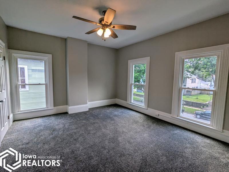 1012 N 7th Street, Burlington, Iowa image 14