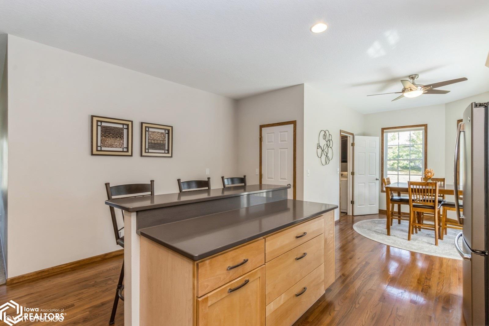 3050 Timber Creek Circle, Riverside, Iowa image 11