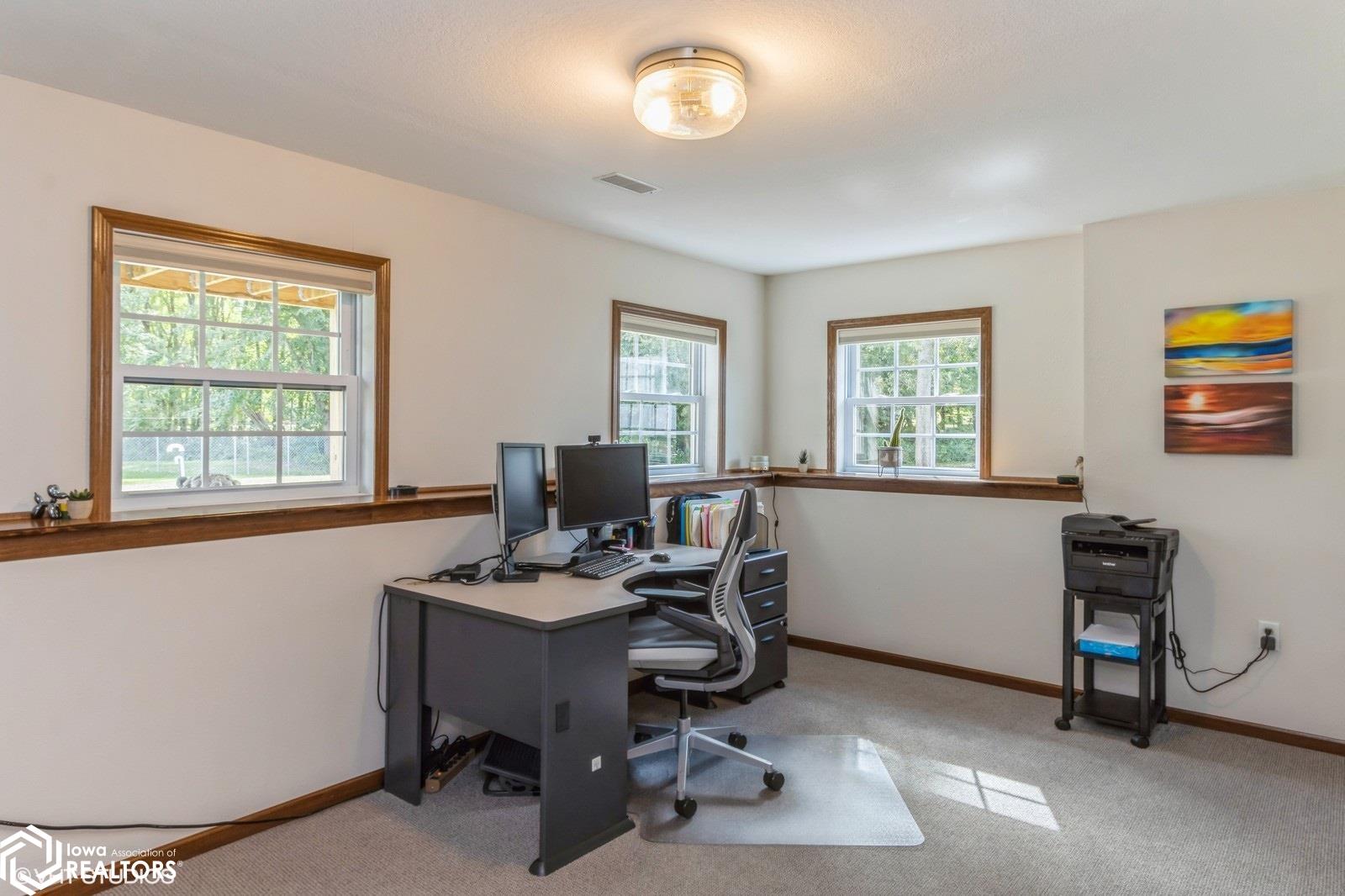 3050 Timber Creek Circle, Riverside, Iowa image 39