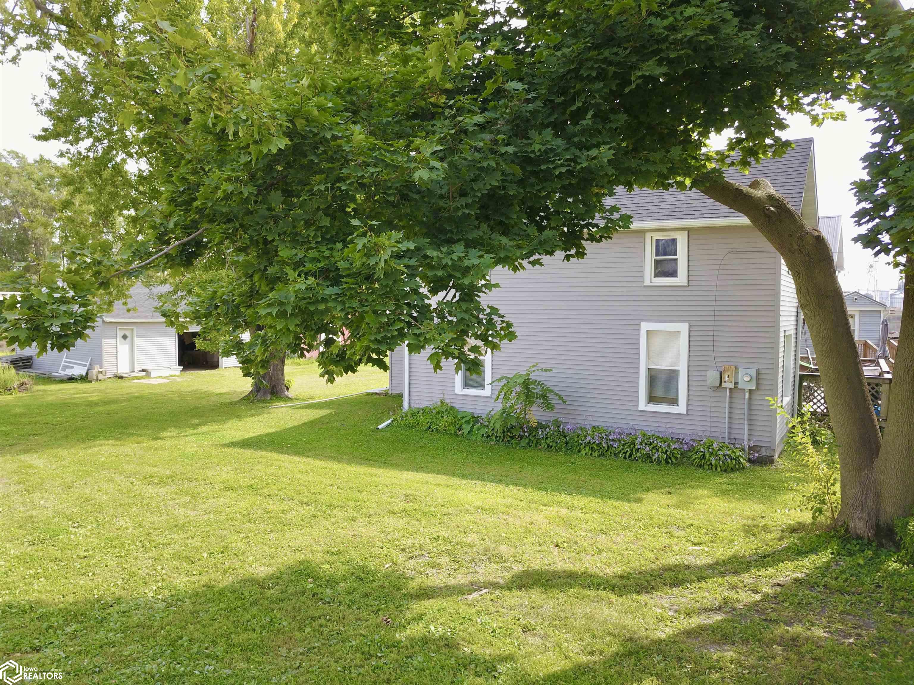 300 Park Street, Grinnell, Iowa image 4