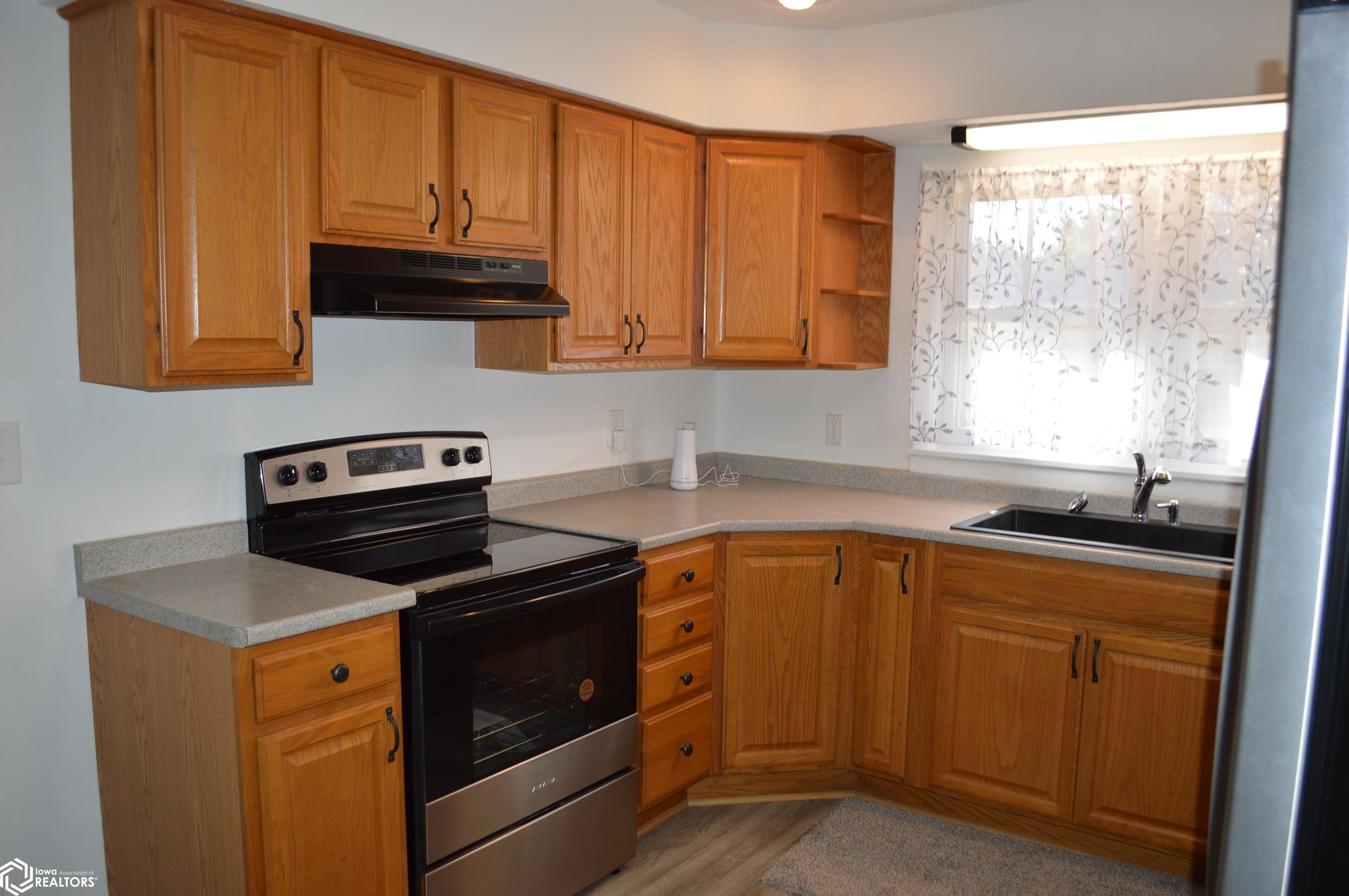 1621 8th Street, Mason City, Iowa image 3